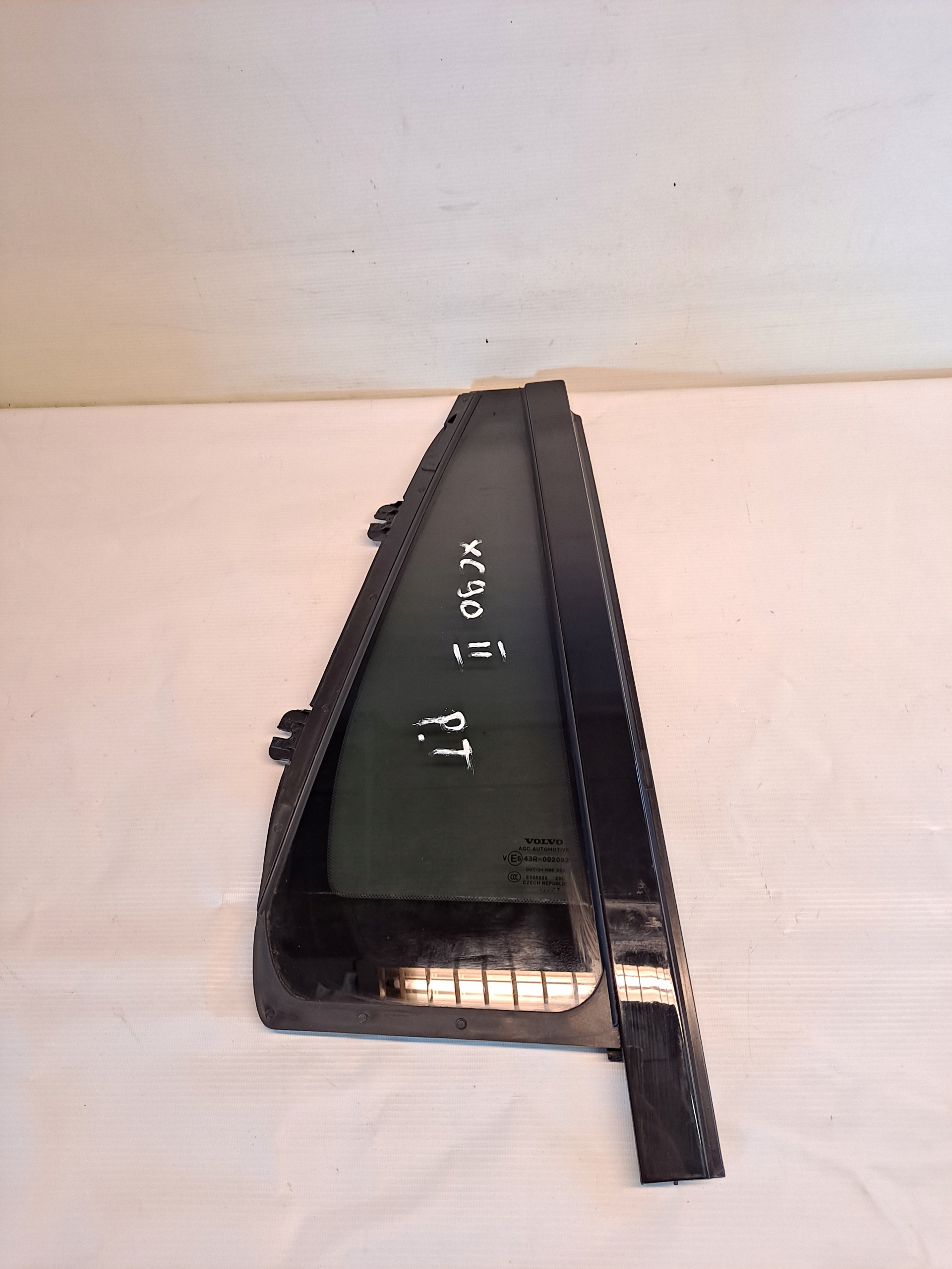 СКЛО ДВЕРІ ПРАВА ЗАДНЯ ЗАДНЯ VOLVO XC90 II 31352995