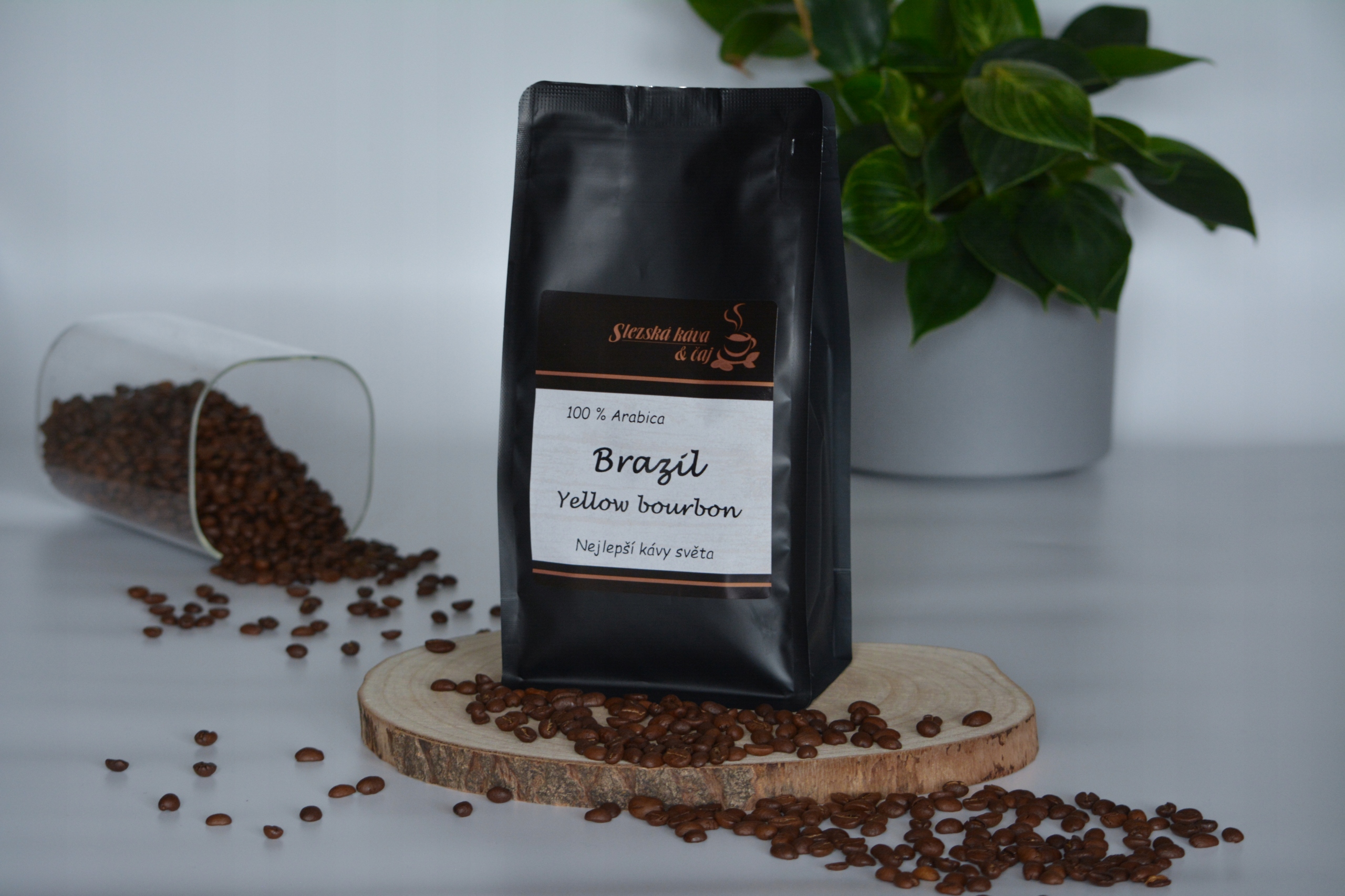 Levně Káva zrnková Slezská káva a čaj Brazil Yellow bourbon