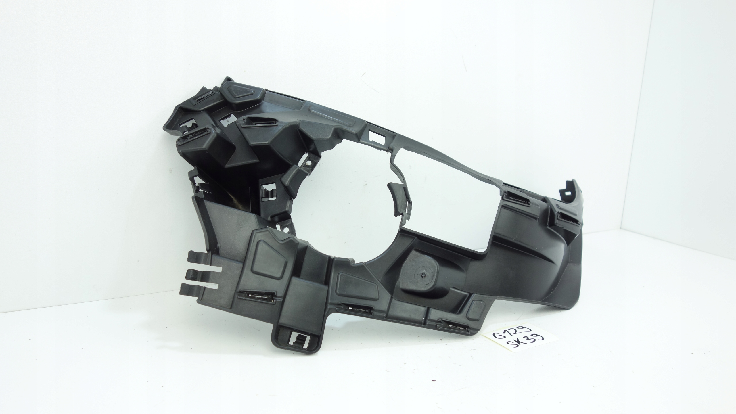 BMW X5 F15 2013- support holder of a bumper left front 7303095