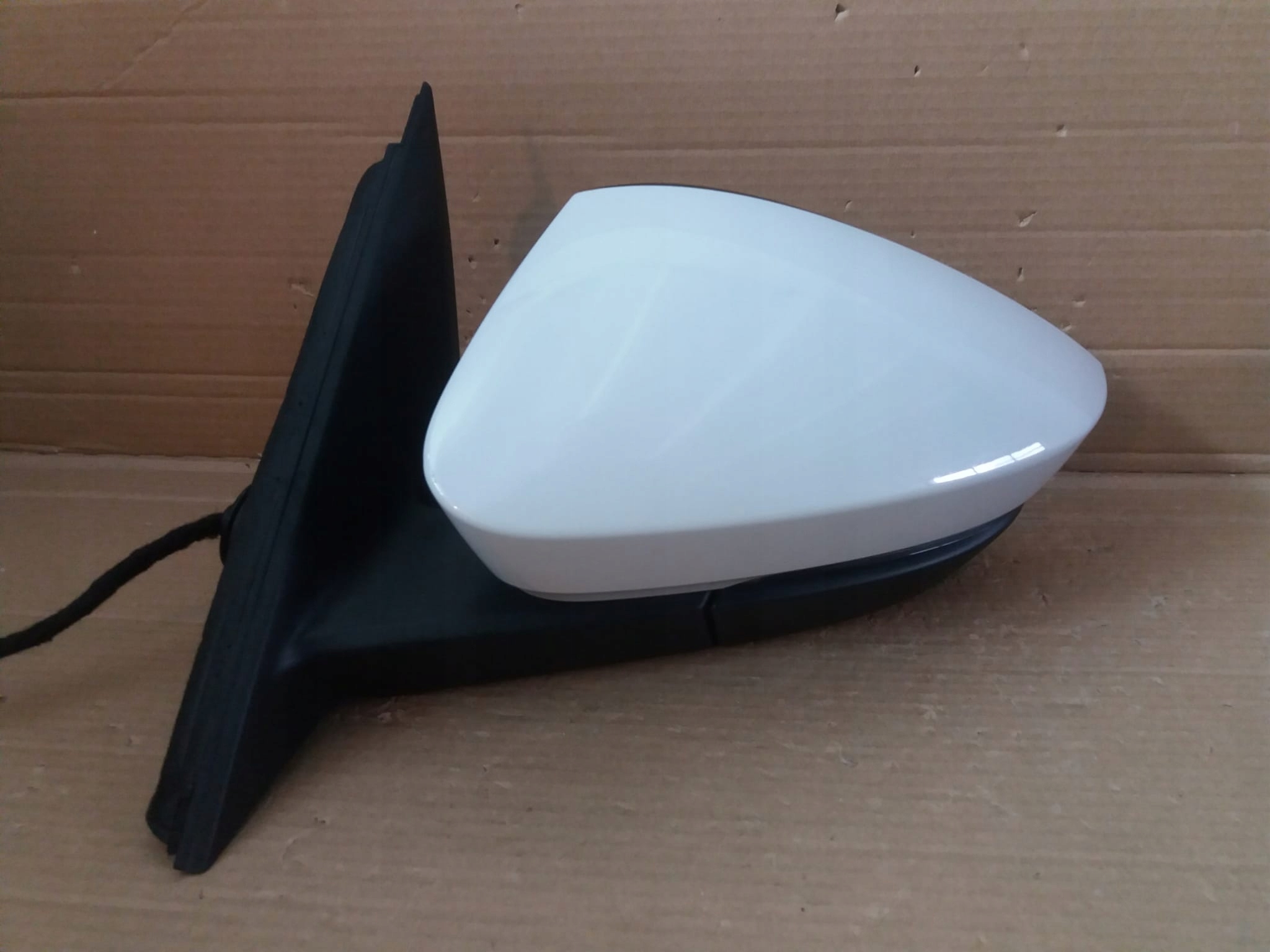 SKODA KODIAQ LUSTERKO LEWE SKŁADANE 9 PIN EUROPA