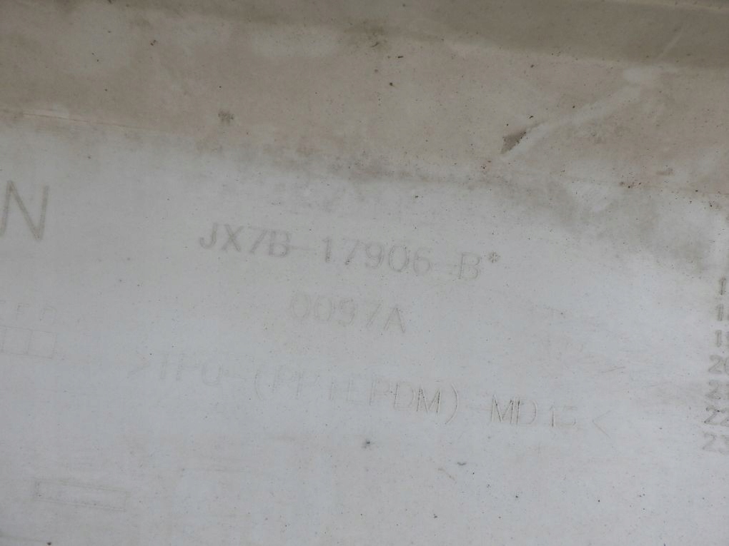 FORD FOCUS MK4 IV KOMBI 18- Stoßstange hinten