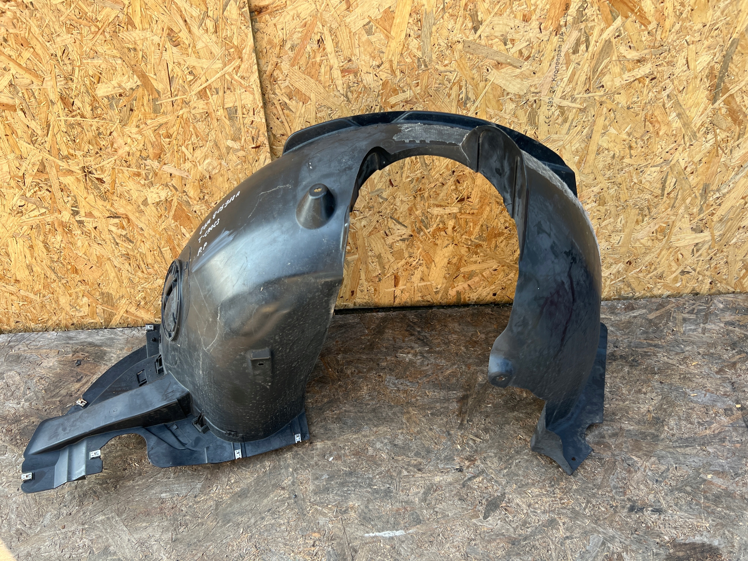 mudguard front right front VW T-CROSS 2GM805912A