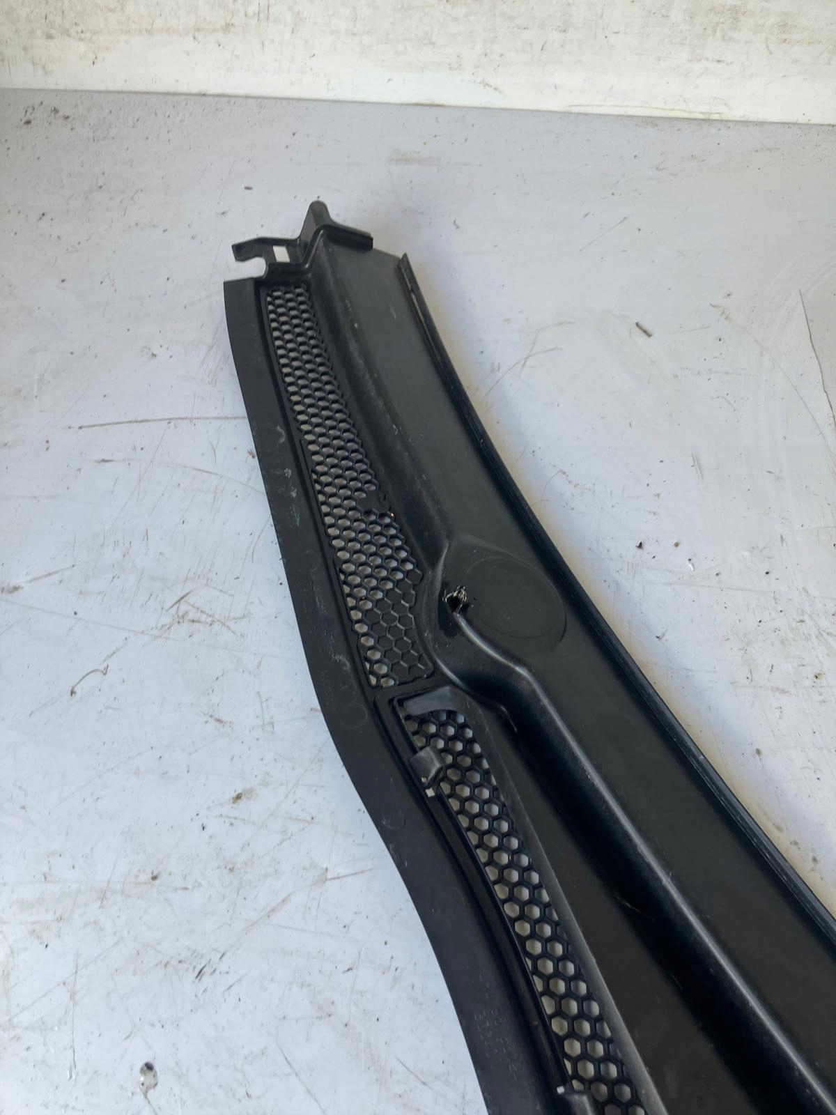 torpedo upper right PEUGEOT 208 and 9673303080