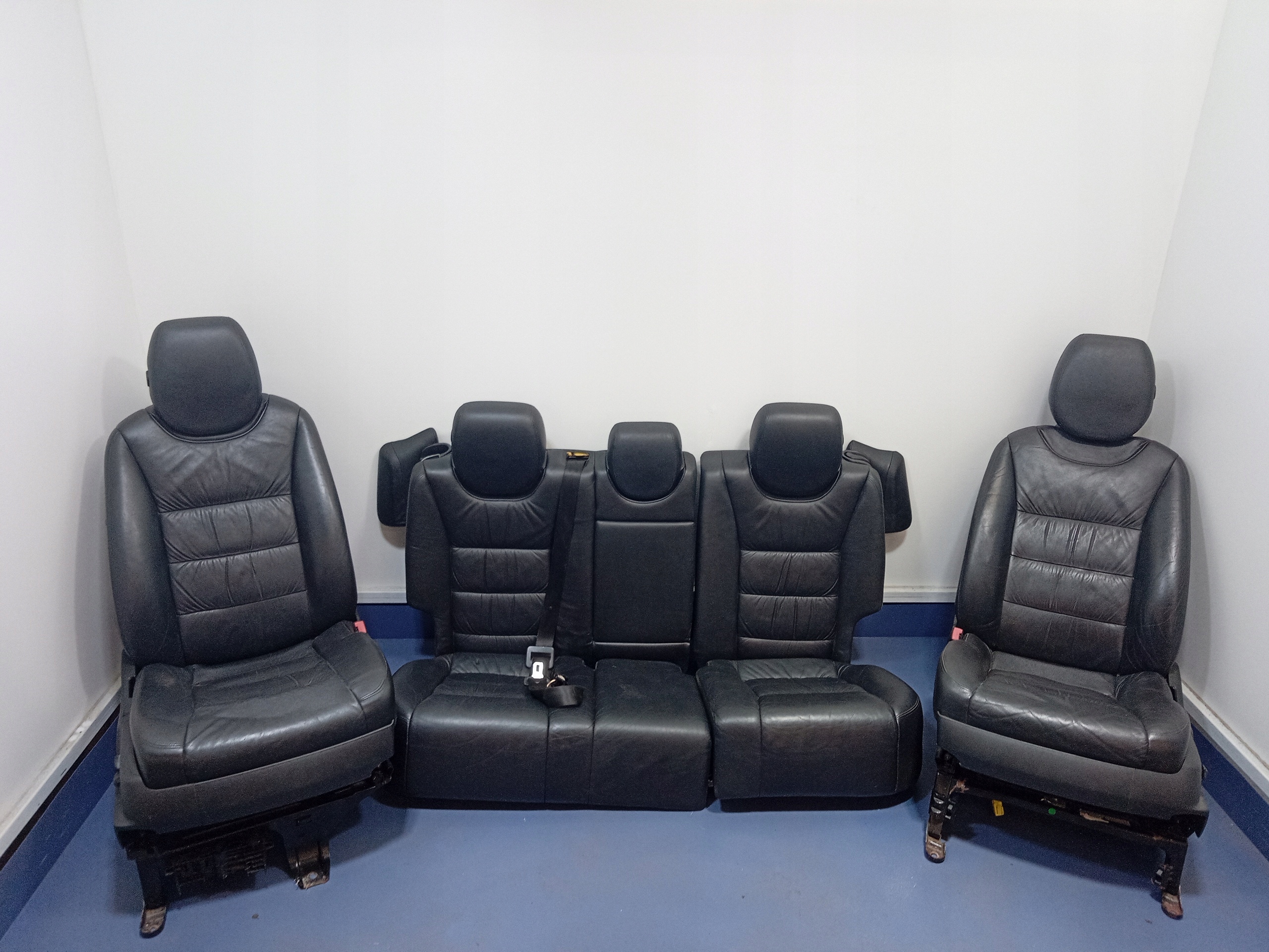 PORSCHE CAYENNE І СИДІННЯ В КОМПЛЕКТІ ЄВРОПА