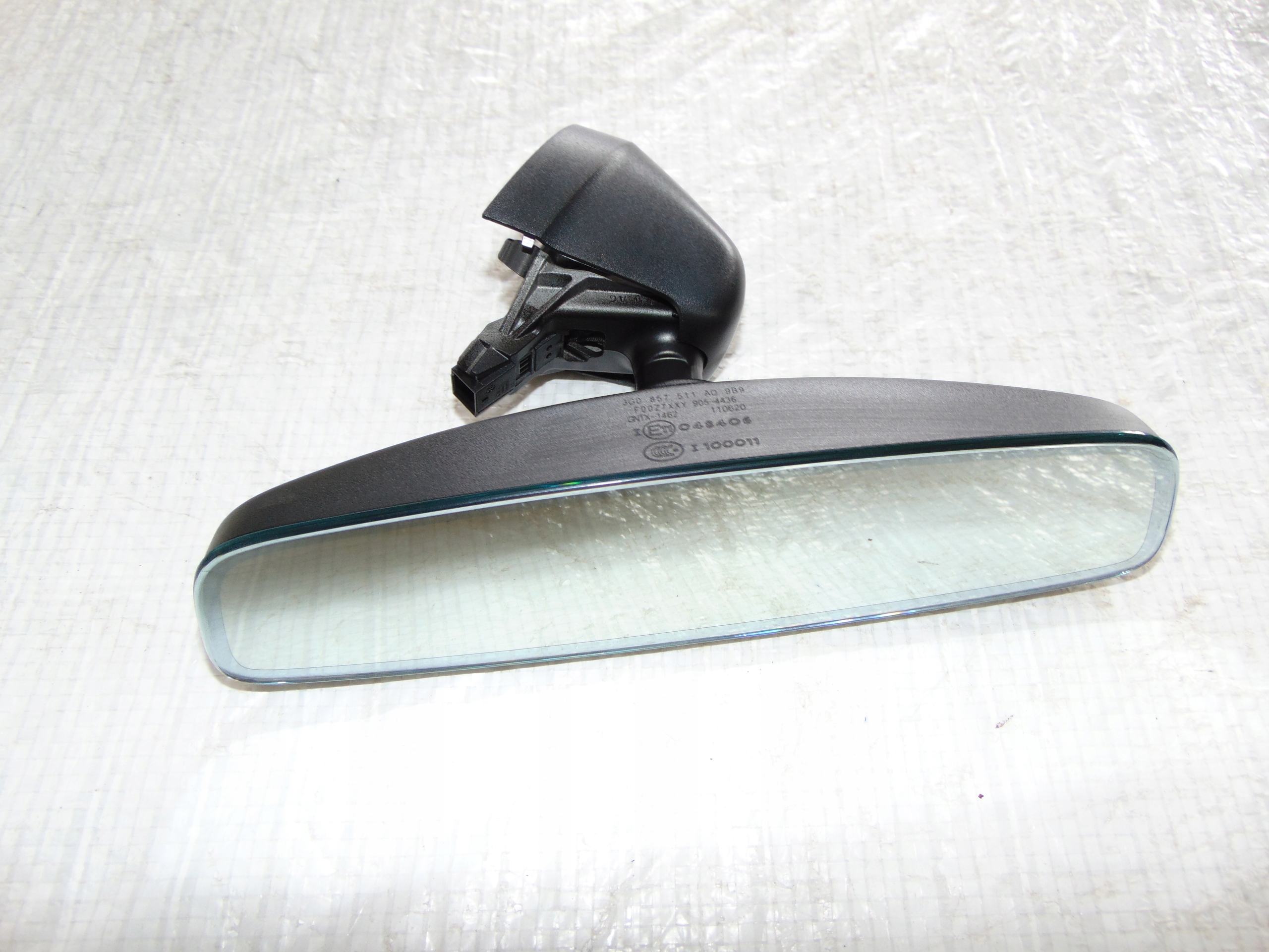 3G0857511 - PASSAT B8 внутреннее зеркало R-LINE 3G0857511AD