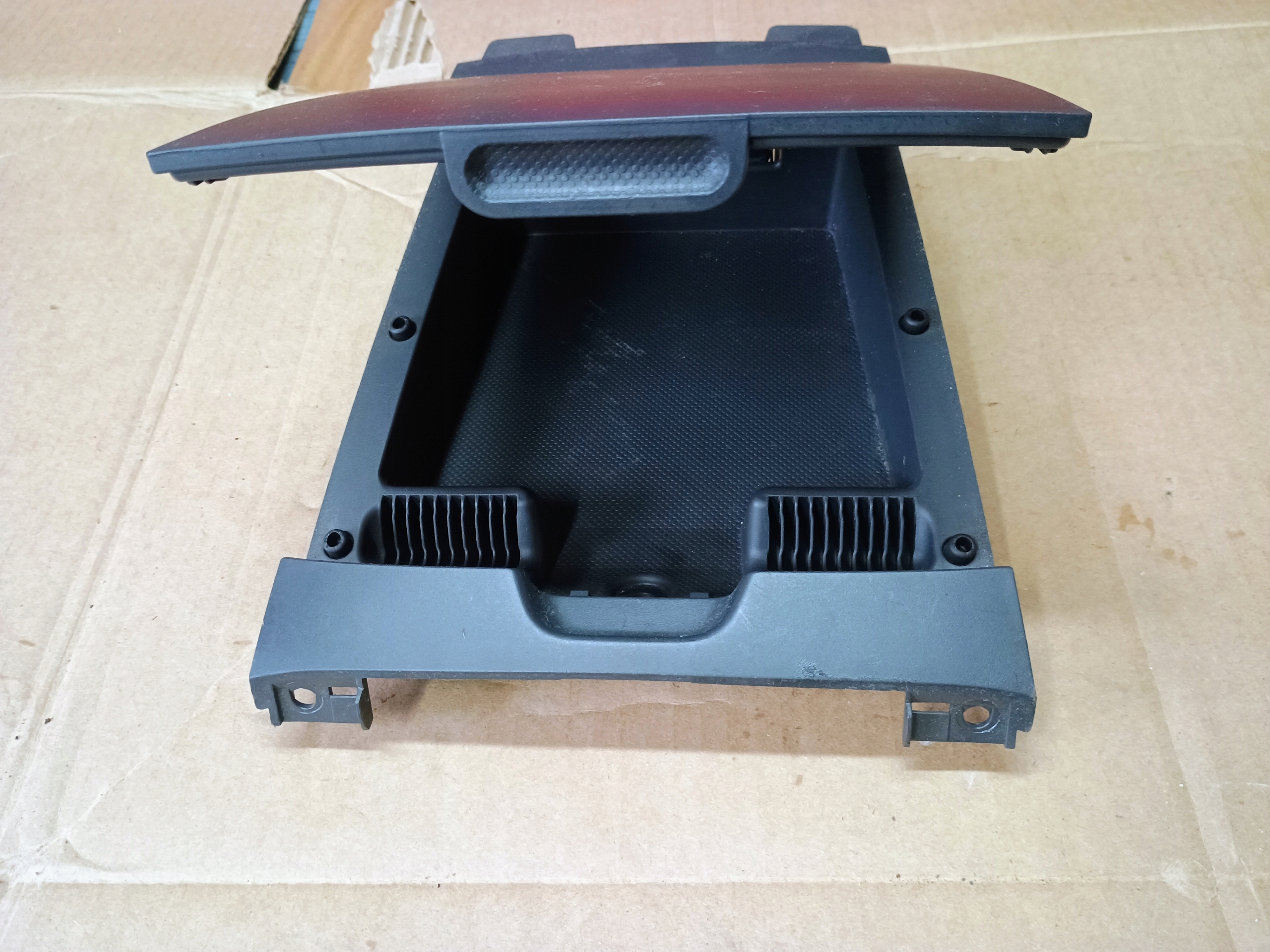 Handschuhfach Armaturenbrett OPEL AGILA B