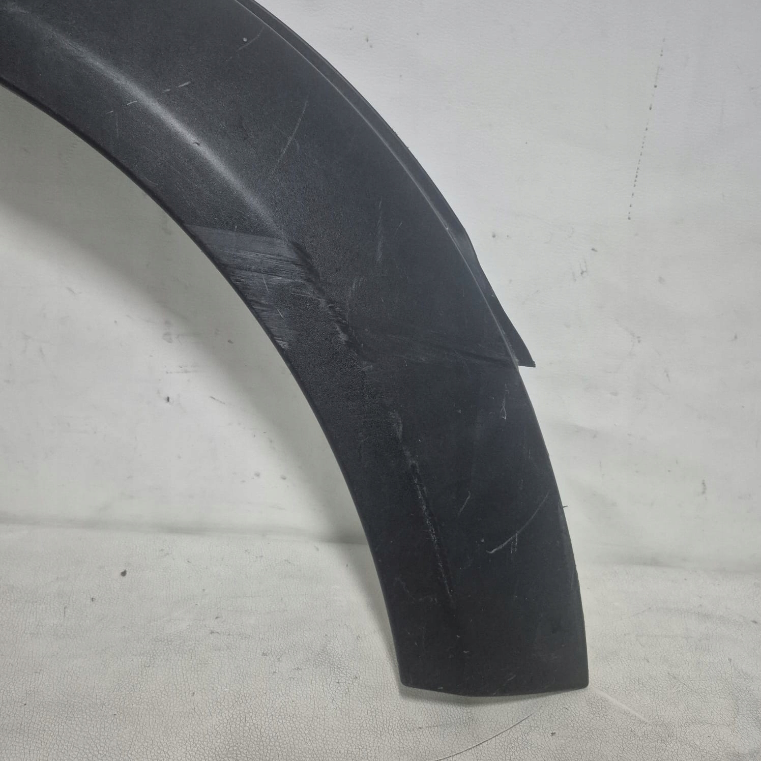 MINI COOPER II 2 R56 06-13 moulding cap right front