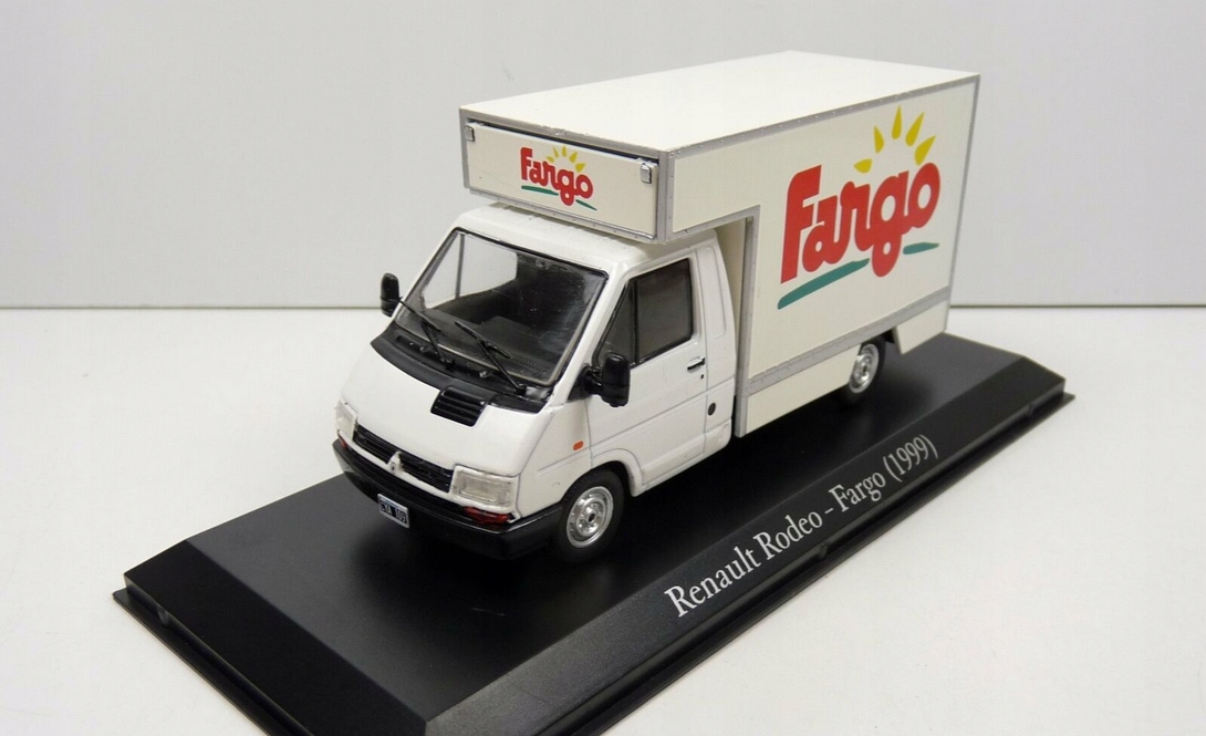 Renault Trafic Rodeo Fargo 1999 1:43 Salvat R39