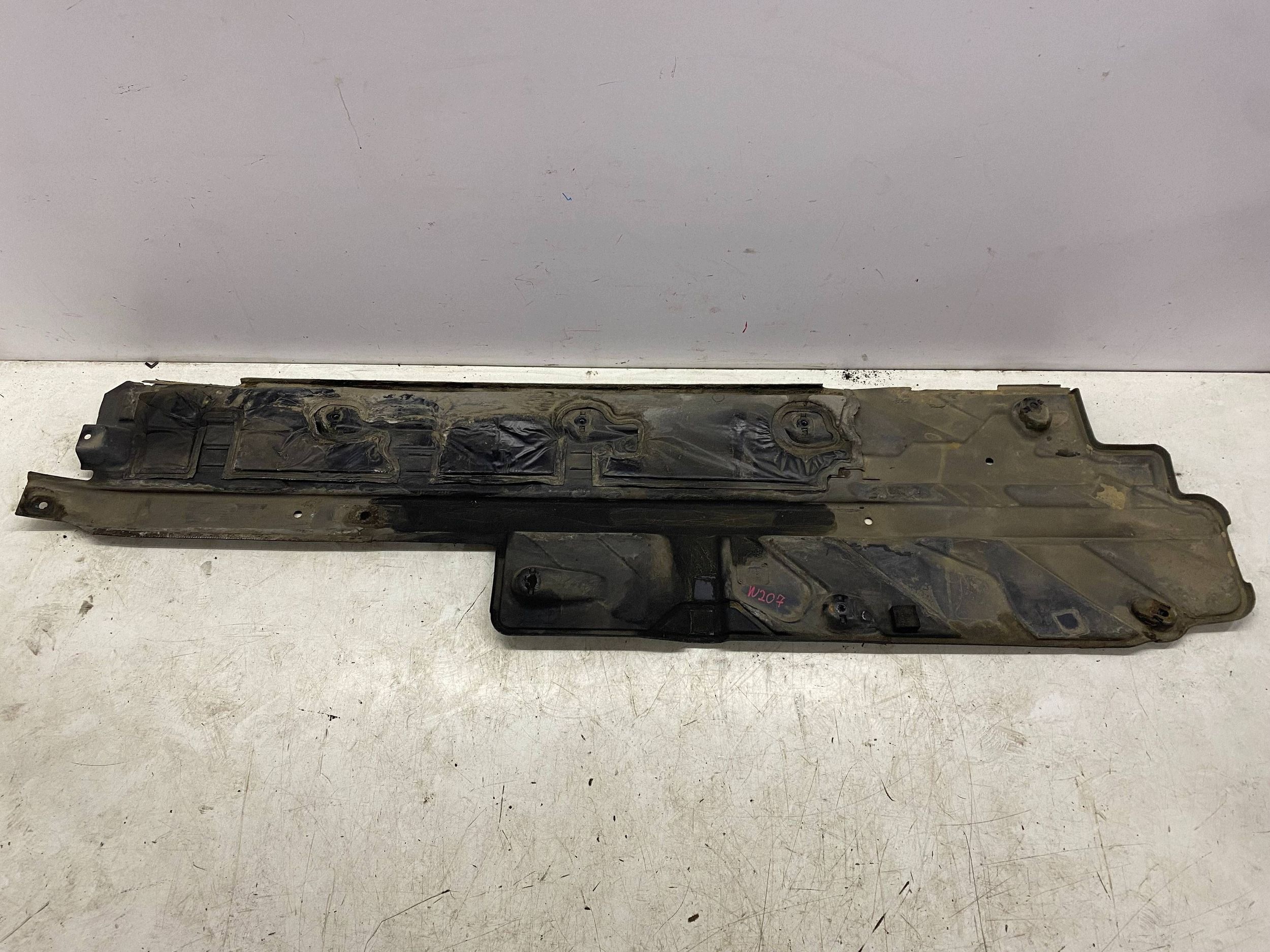 cover chassis right MERCEDES E-KLASA C207 W207 A2076804907