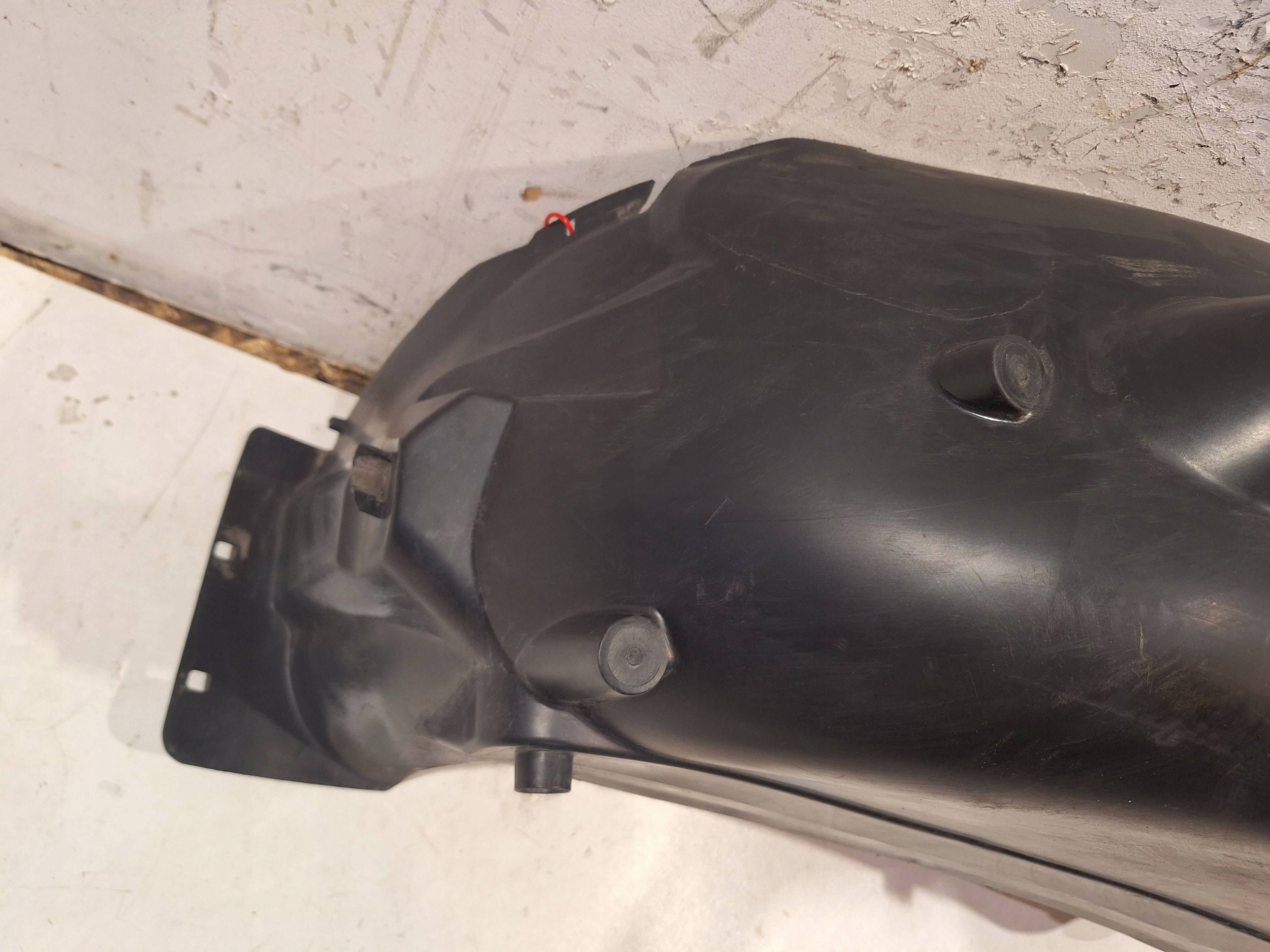 mudguard left rear part 767499731R RENAULT TRAFIC III VIVARO B 2014