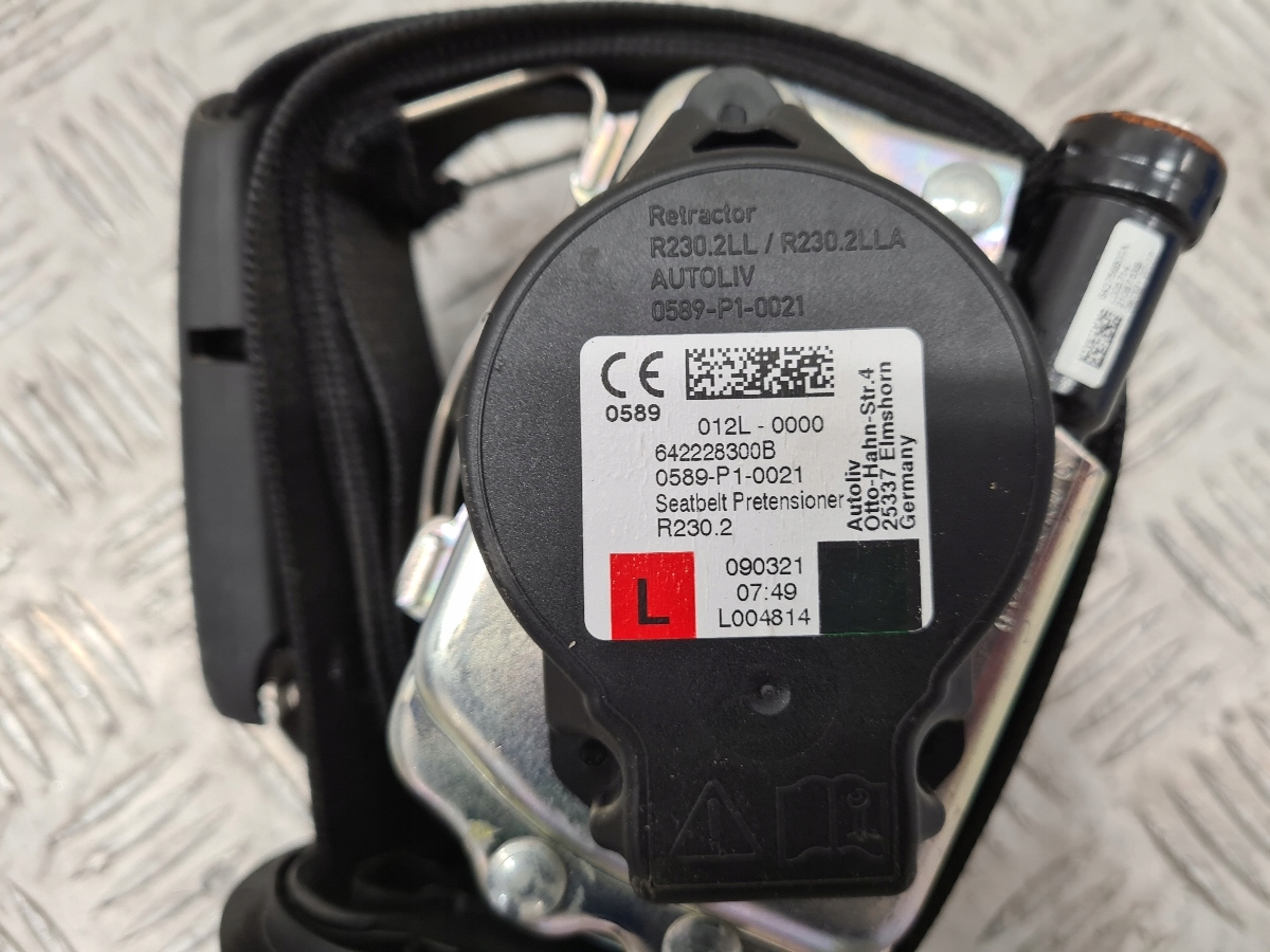 BMW F44 tension belt safety left front 7456263