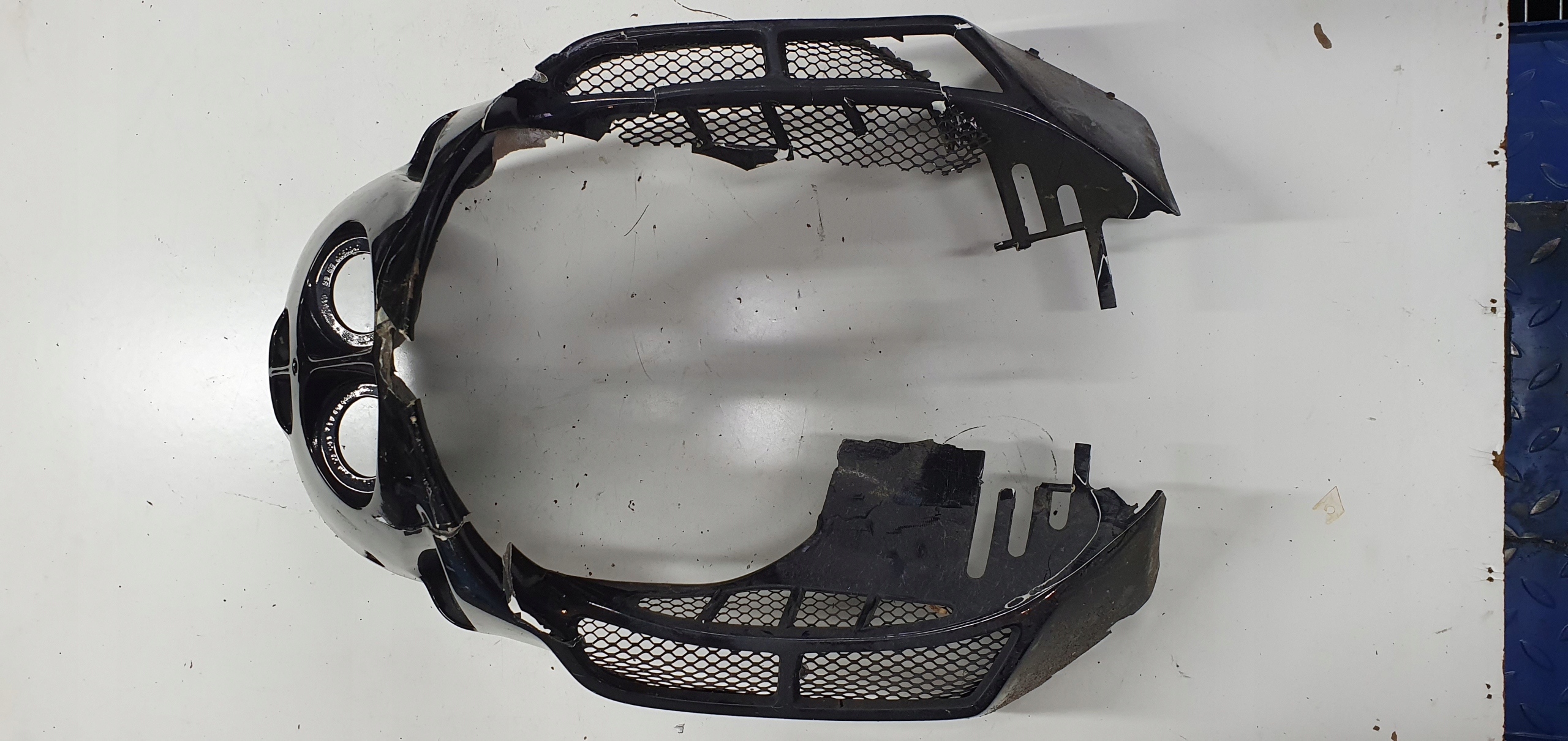 MALAGUTI F12 OWIEWKA CZACHA OBUDOWA CZASZA