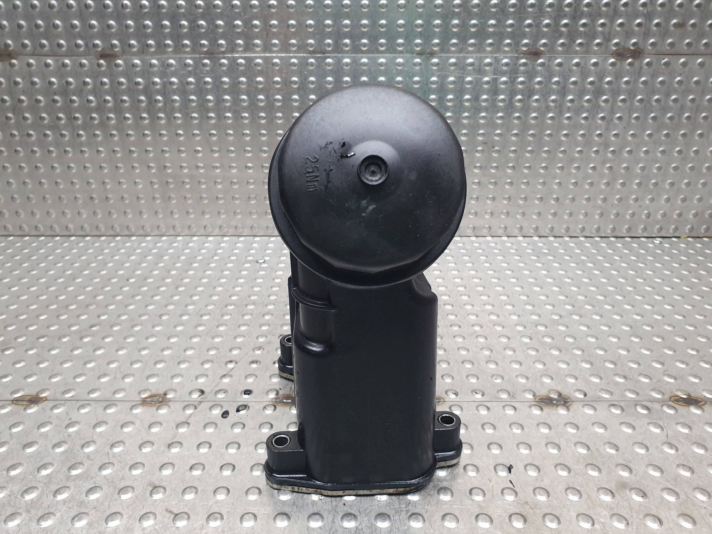 oil filter holder 7807799 BMW E90 E83 E87 E91 E60 E88 E92 E93 2.0D N47
