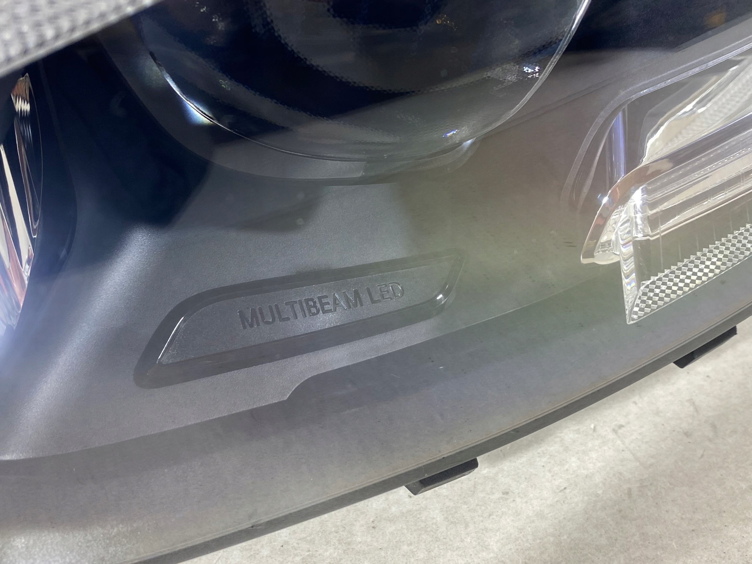 MERCEDES GLC W253 LIFT LAMPA LEWA MULTIBEAM PRZÓD Strona zabudowy lewa