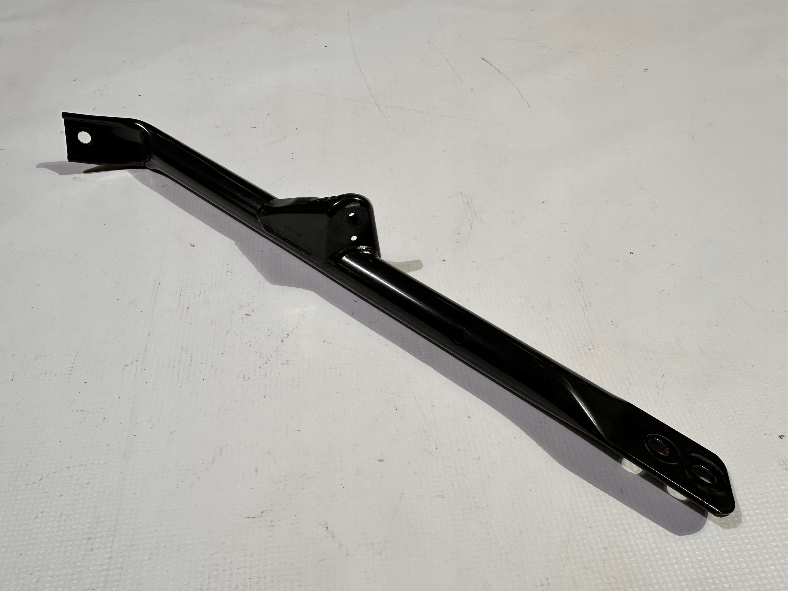 console kielicha holder brace left left Chevrolet Camaro 2016+
