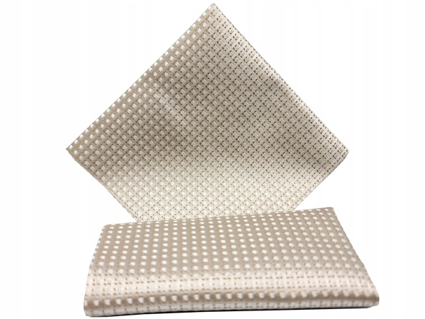 BEŻOWA WE WZORY POSZETKA WYPUSTKA BUTONIERKA