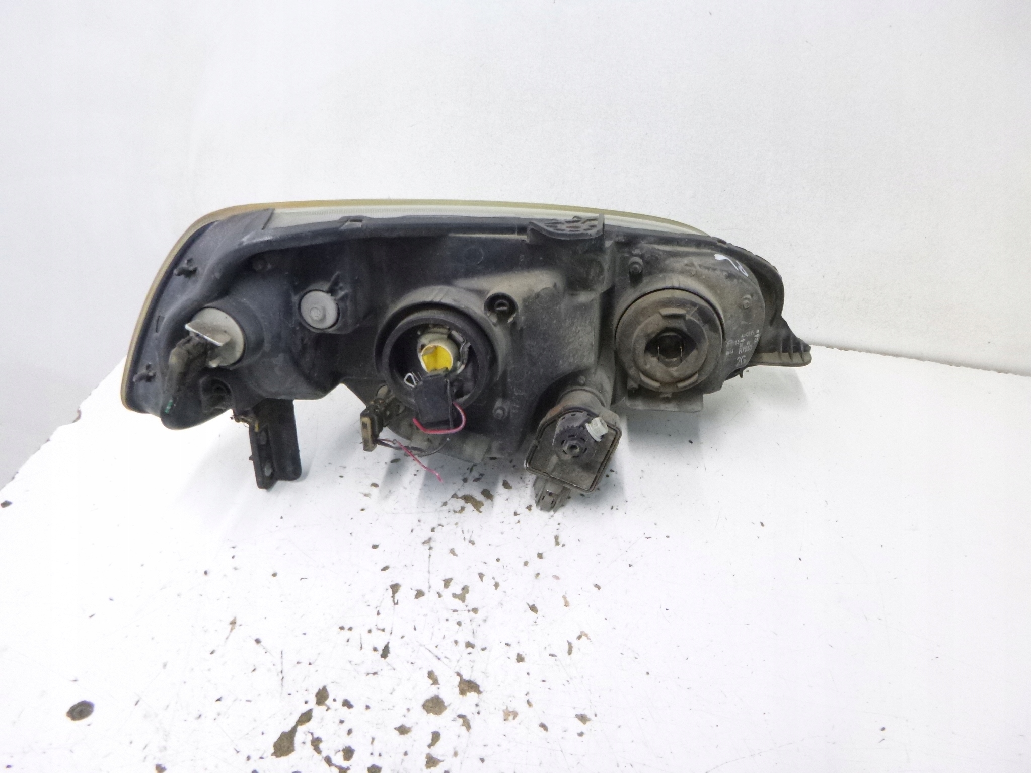 light front left Honda HRV 2000r. Stanley R7651L