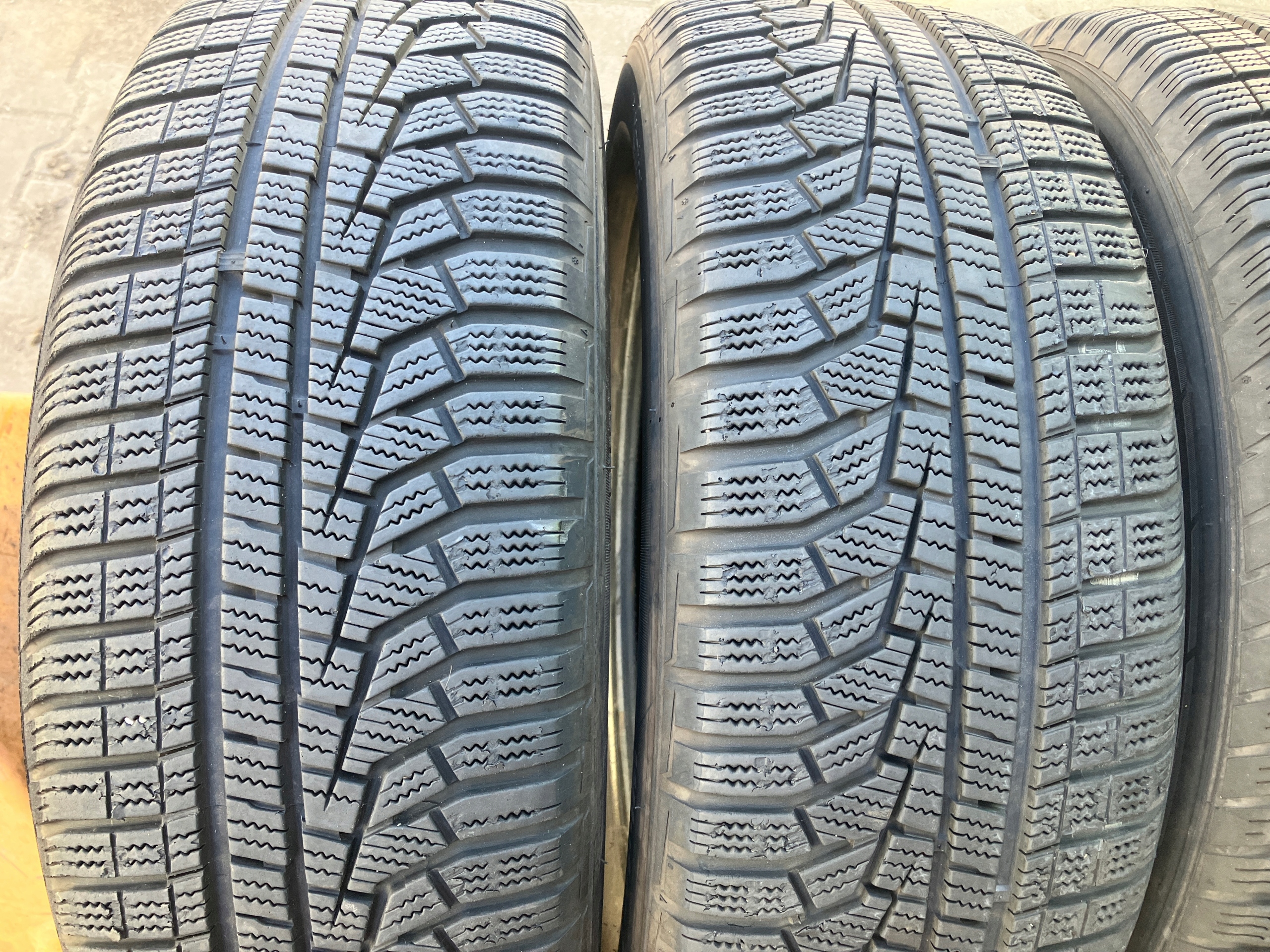 HANKOOK WINTER I'CEPT EVO2 205/60R16 4szt Sezon zimowe