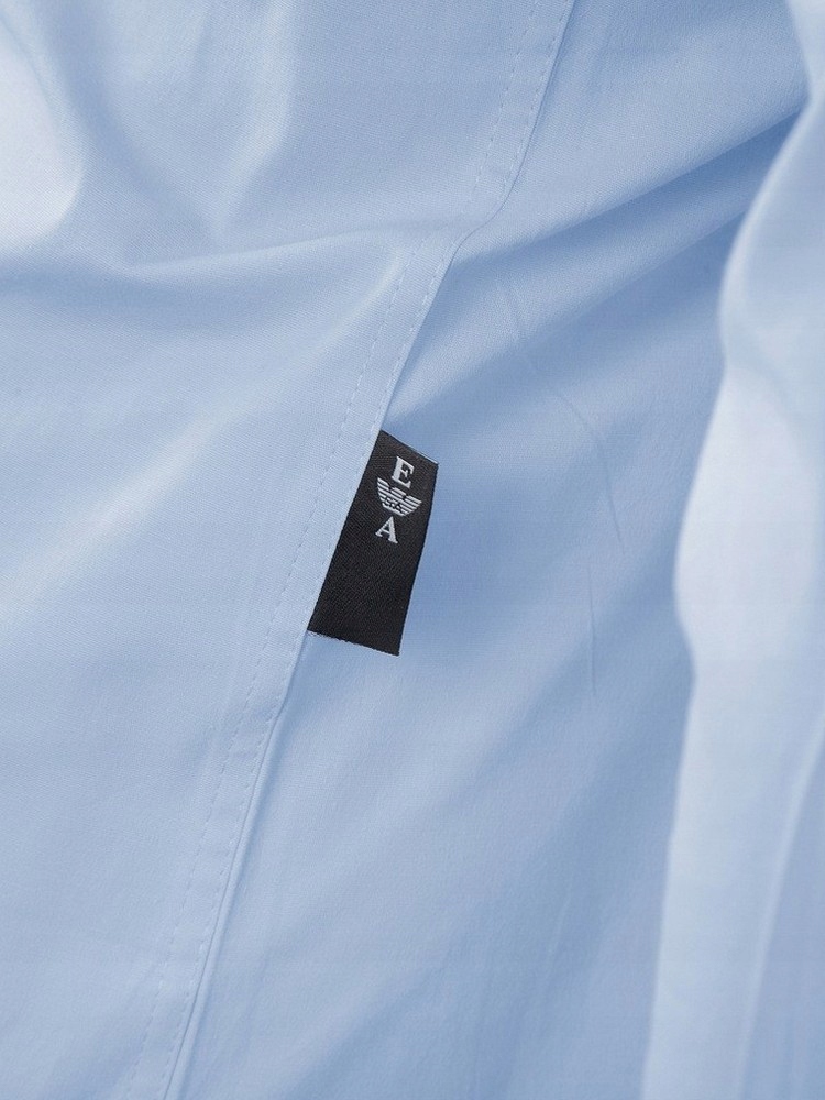 KOSZULA EMPORIO ARMANI SLIM FIT DOPASOWANA GŁADKA BŁĘKITNA Rozmiar XL