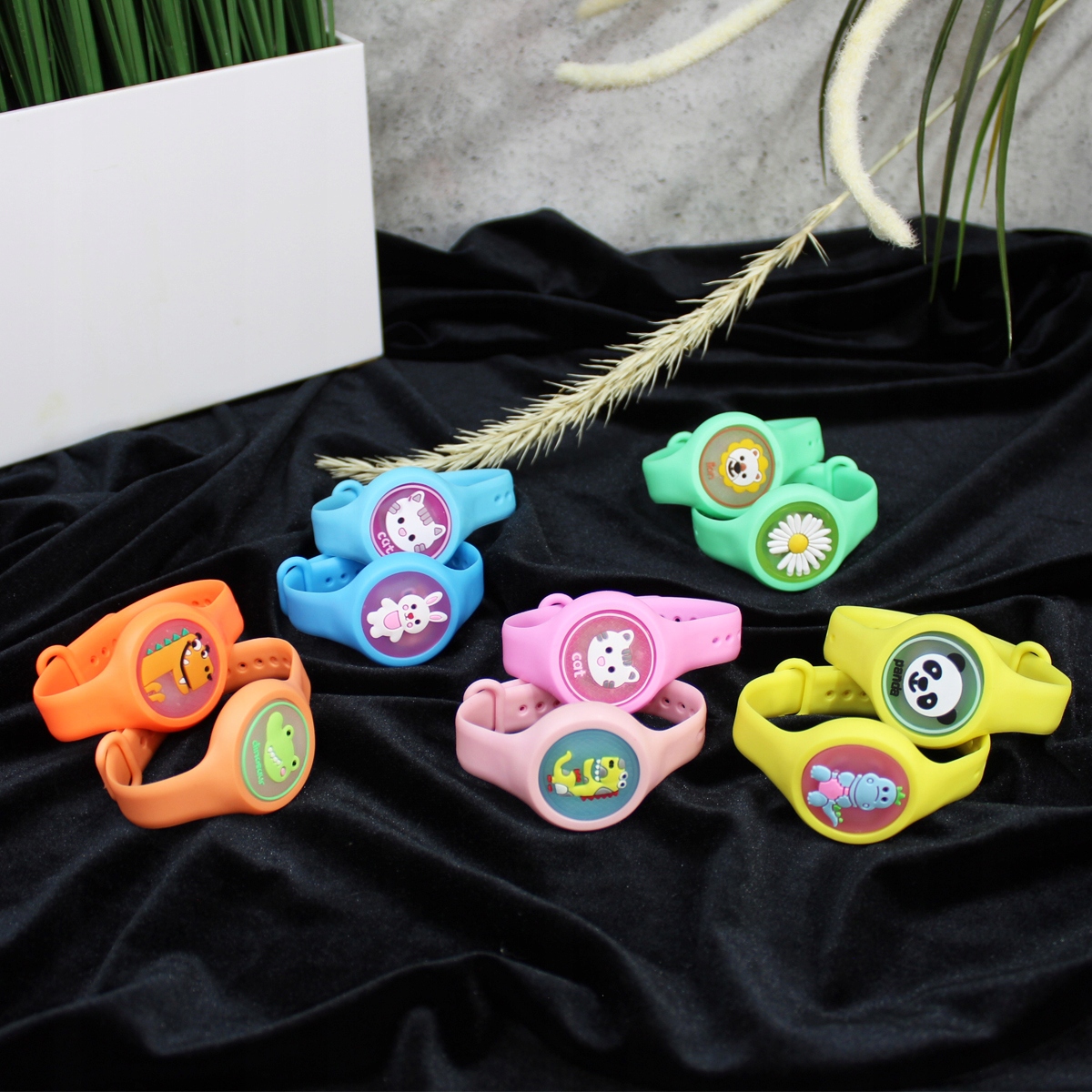 OPASKA LED NA KOMARY SILIKONOWA DLA DZIECI ZESTAW 10 SZTUK Marka inna marka