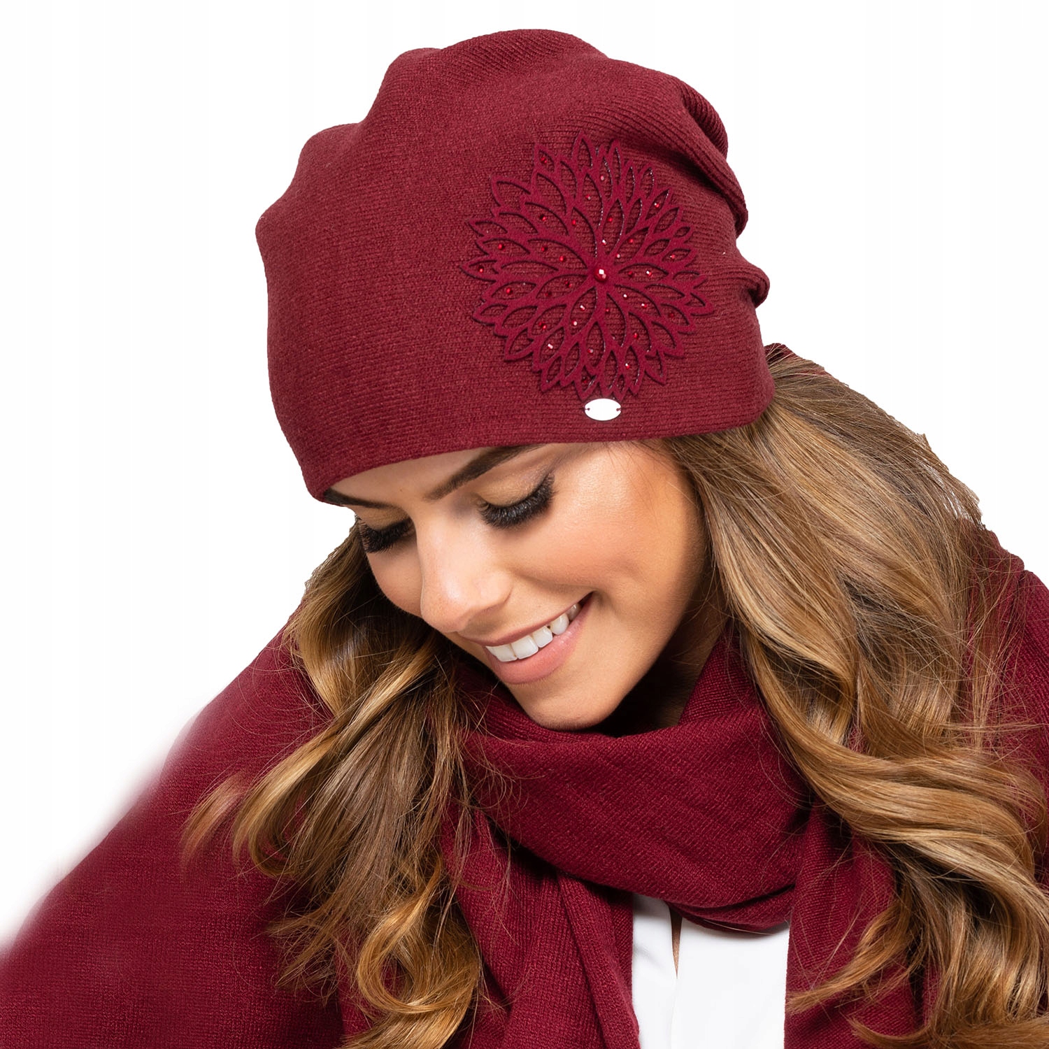 Kamea Zaragoza Čepice zimní dámská teplá vínová univerzální velikost