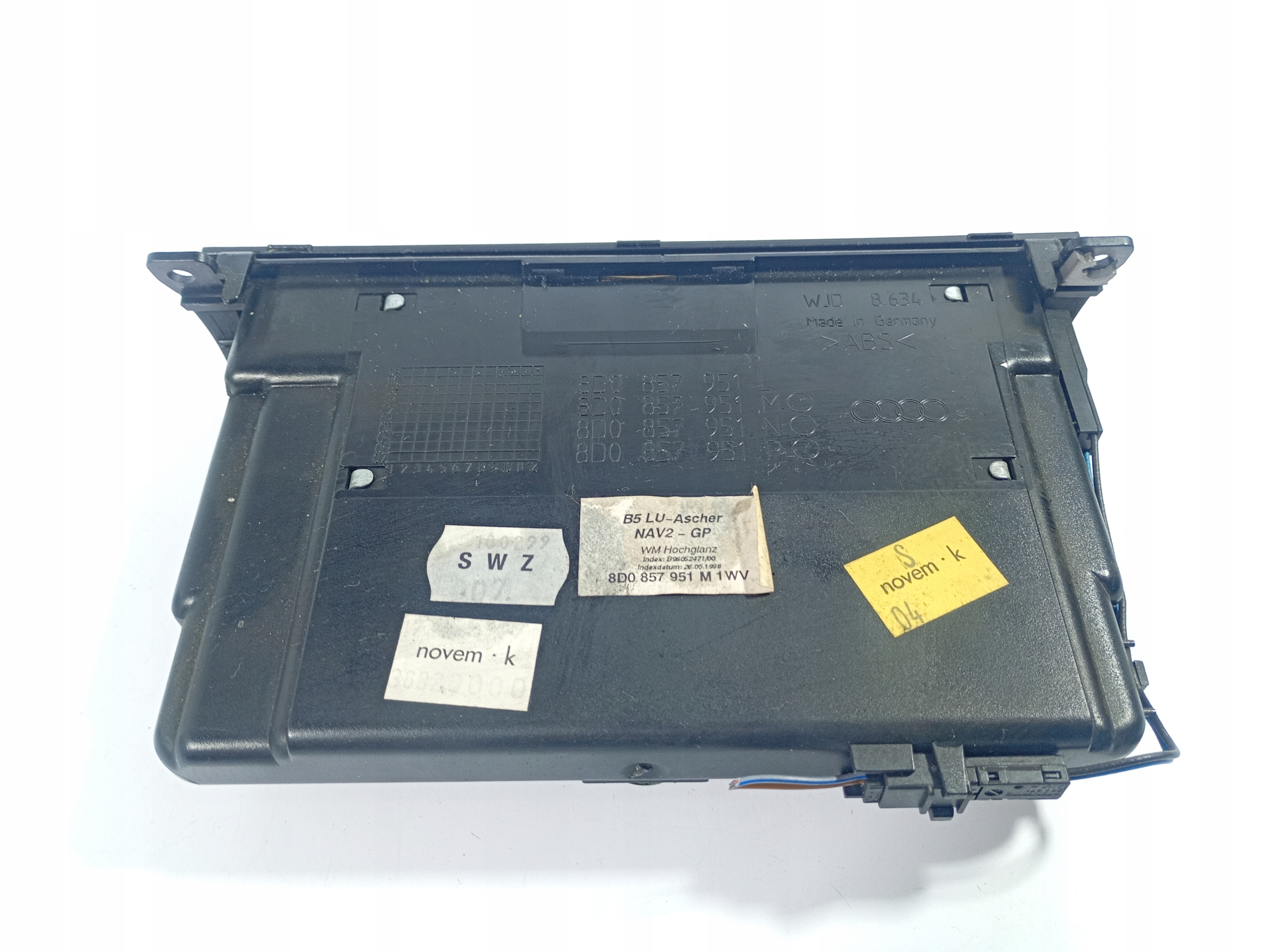 ashtray OE 8D0857951 Audi A4 B5 95-00