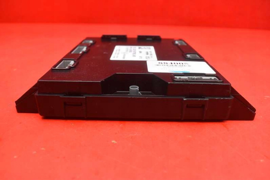 control unit module BCM 1010907-00-G TESLA MODEL S LIFT PERFORMANCE 16-21