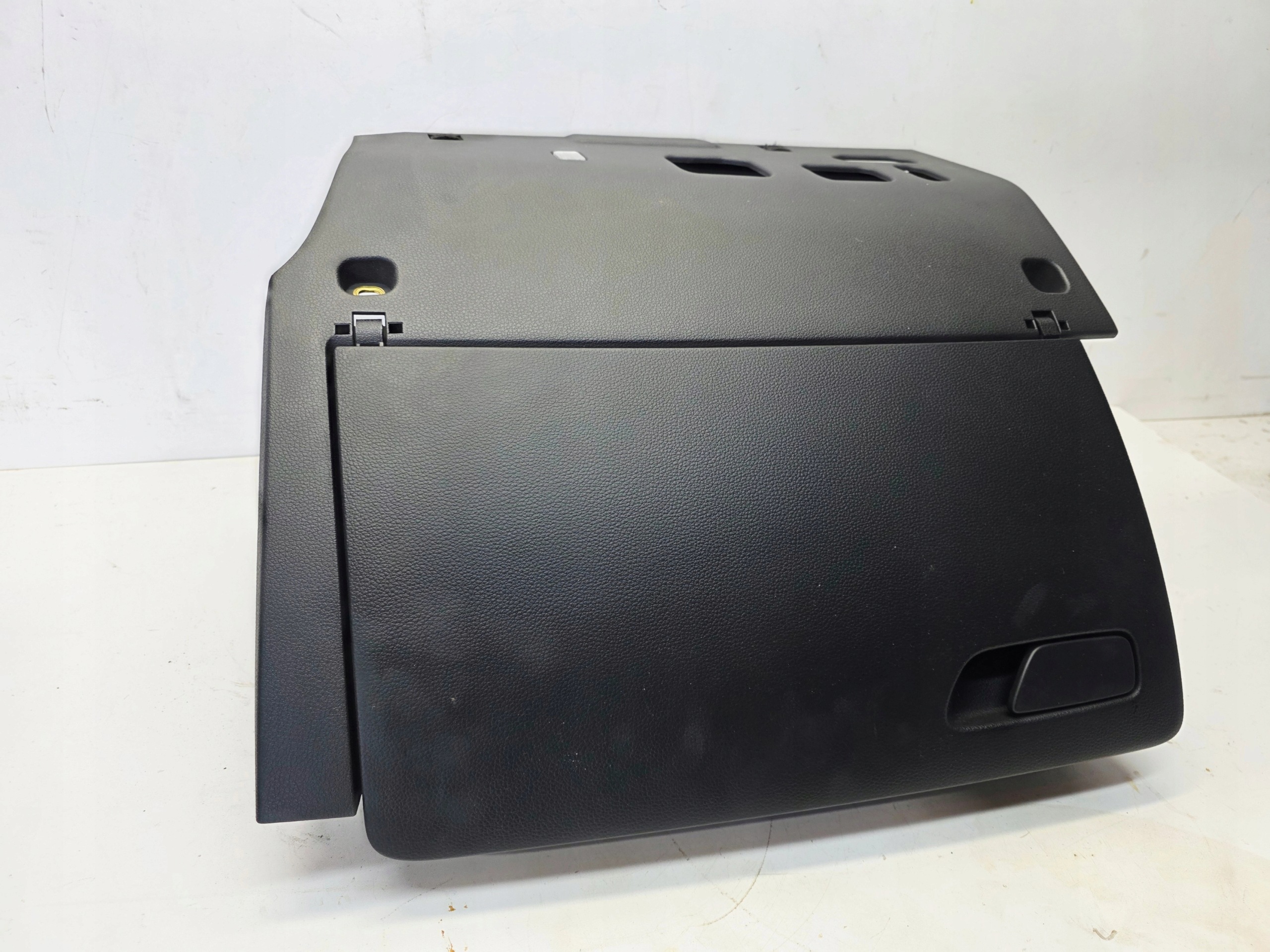 Handschuhfach des Beifahrers AUDI A3 8V 8V1857035A 6PS