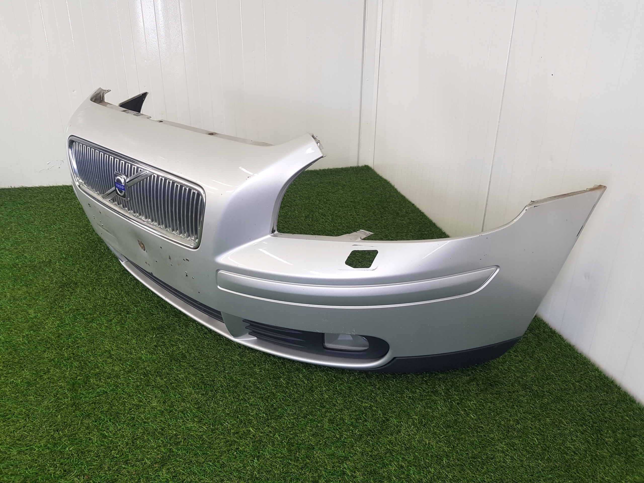 bumper front front VOLVO V50 2006 KOD LAKIERU 426-26