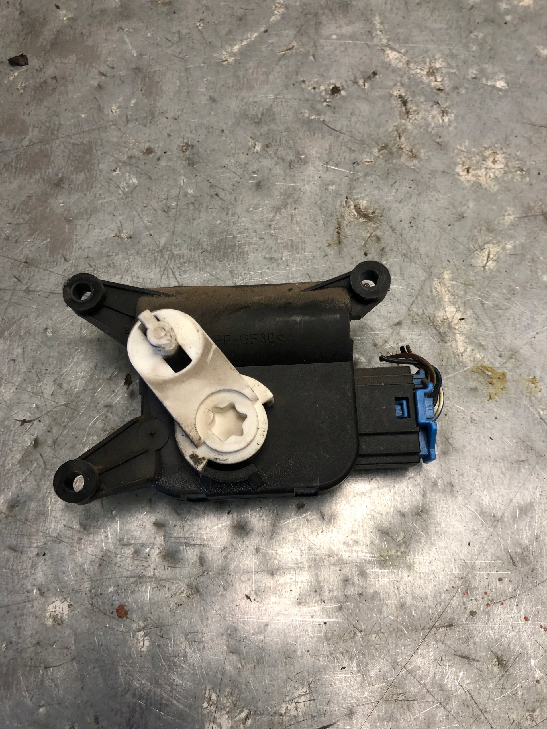 Micro moteur Bloc de chauffage complet VW 1K1907511C