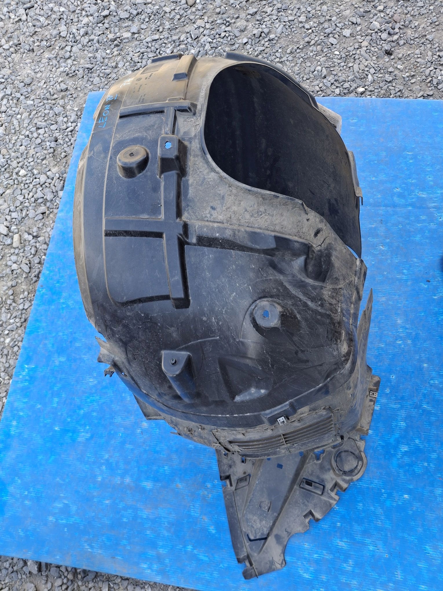 mudguard right front SEAT LEON IV 2020R->