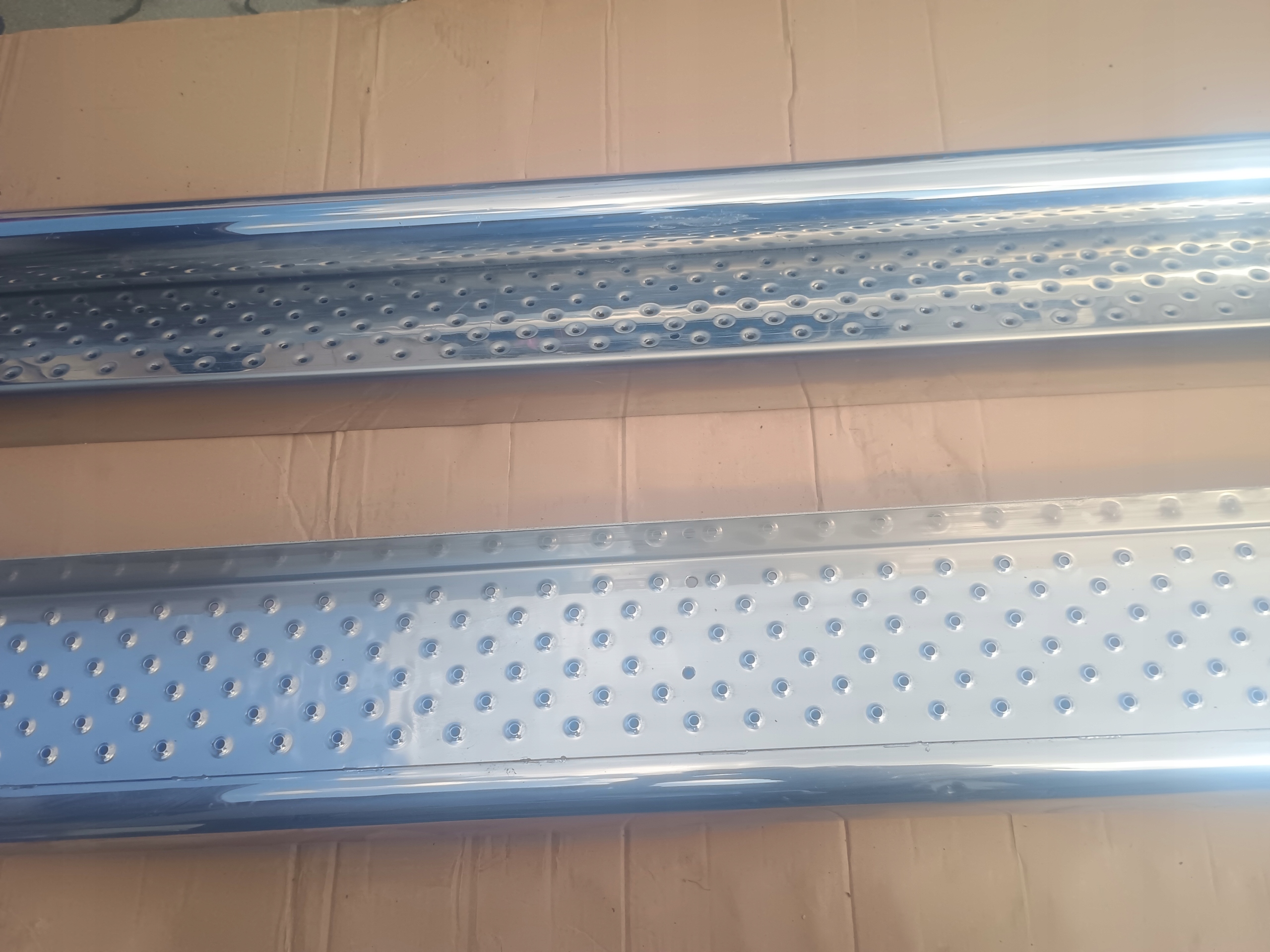 RURY CHROM SOLIDNE neu 2 SZT.MERCEDES