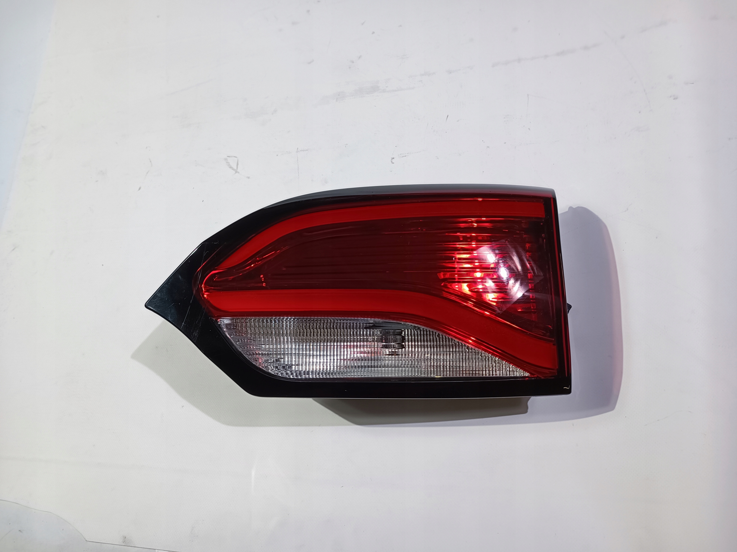 light rear part rear right to the bonnet LED ledowa Chrysler Pacifica 2017
