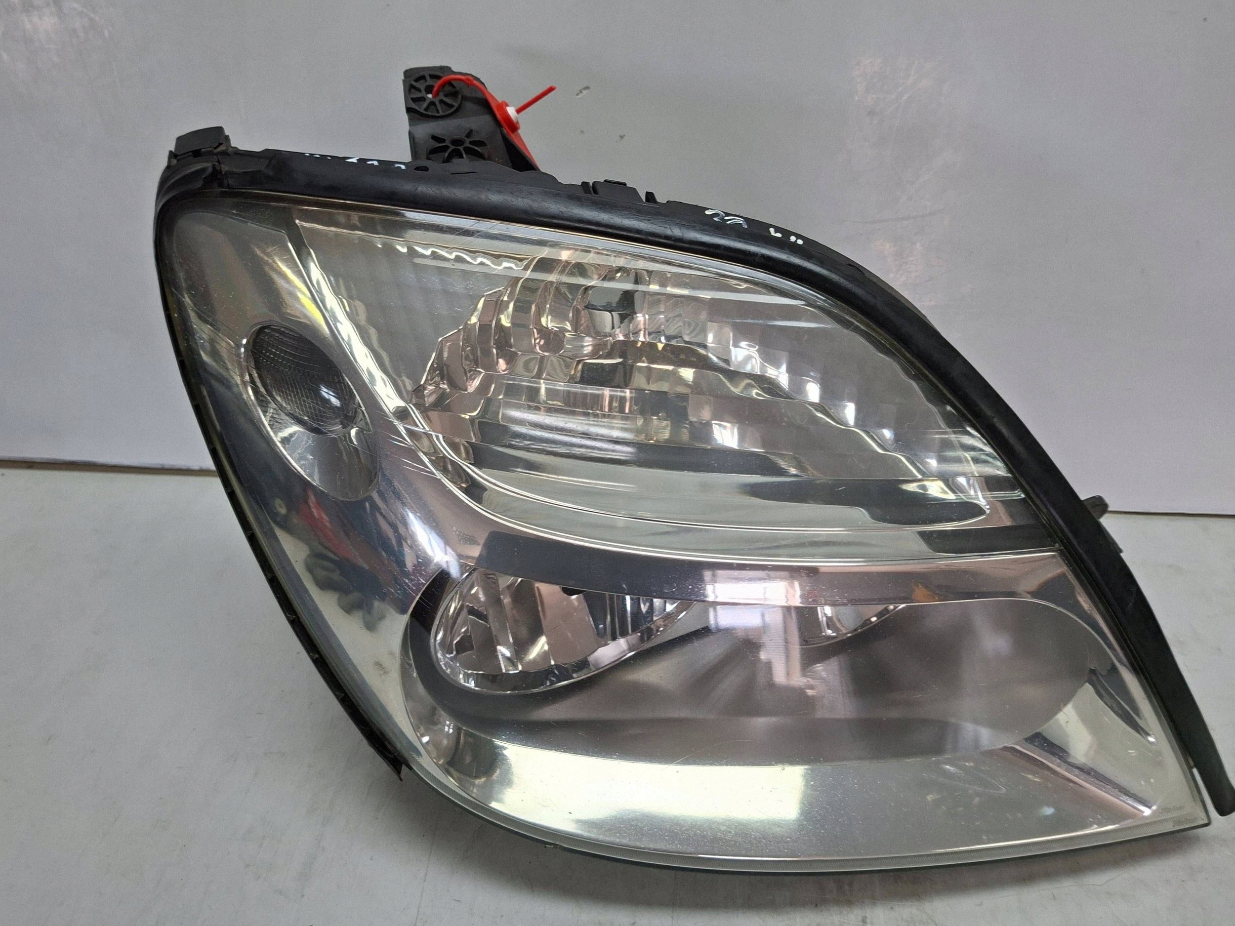 light front right 7700432097 RENAULT SCENIC and LIFT 2001