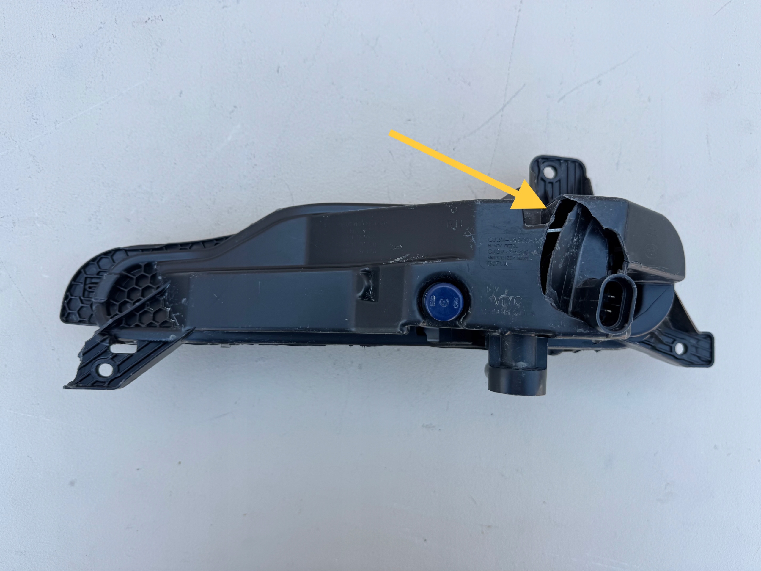 Range Rover Evoque РЕСТАЙЛИНГ 14-19R ГАЛОГЕН правый led перед GJ3M-15200-AA