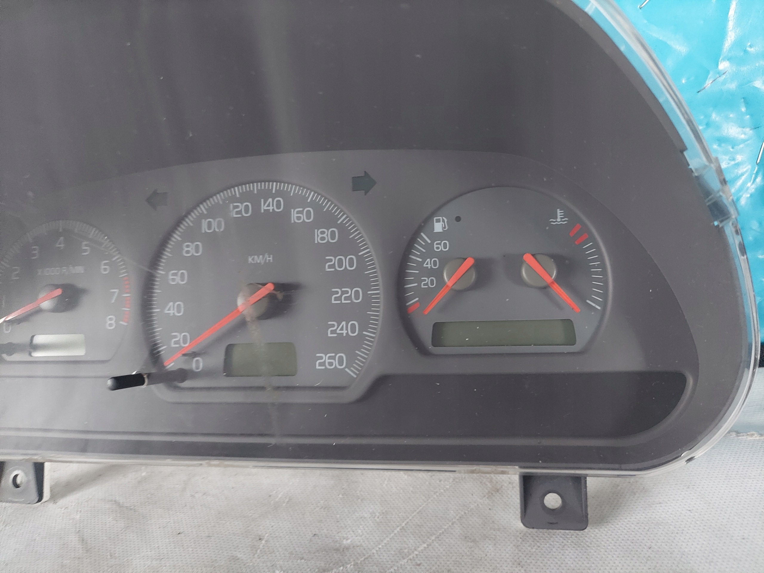 dials clock VOLVO V40 and 1.8 B 30857490