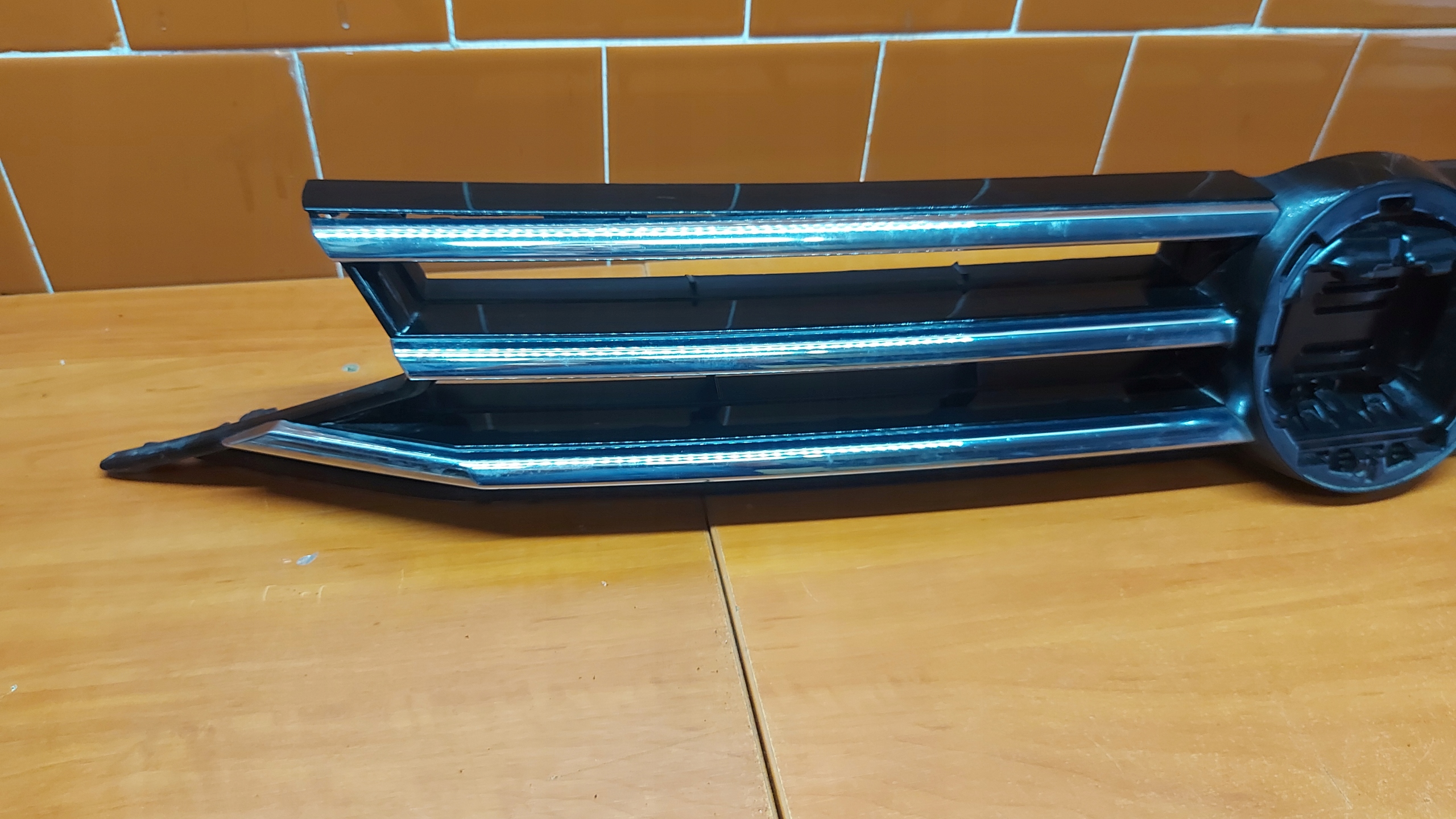 grill CHROM grille of a bumper front front VW TOURAN III