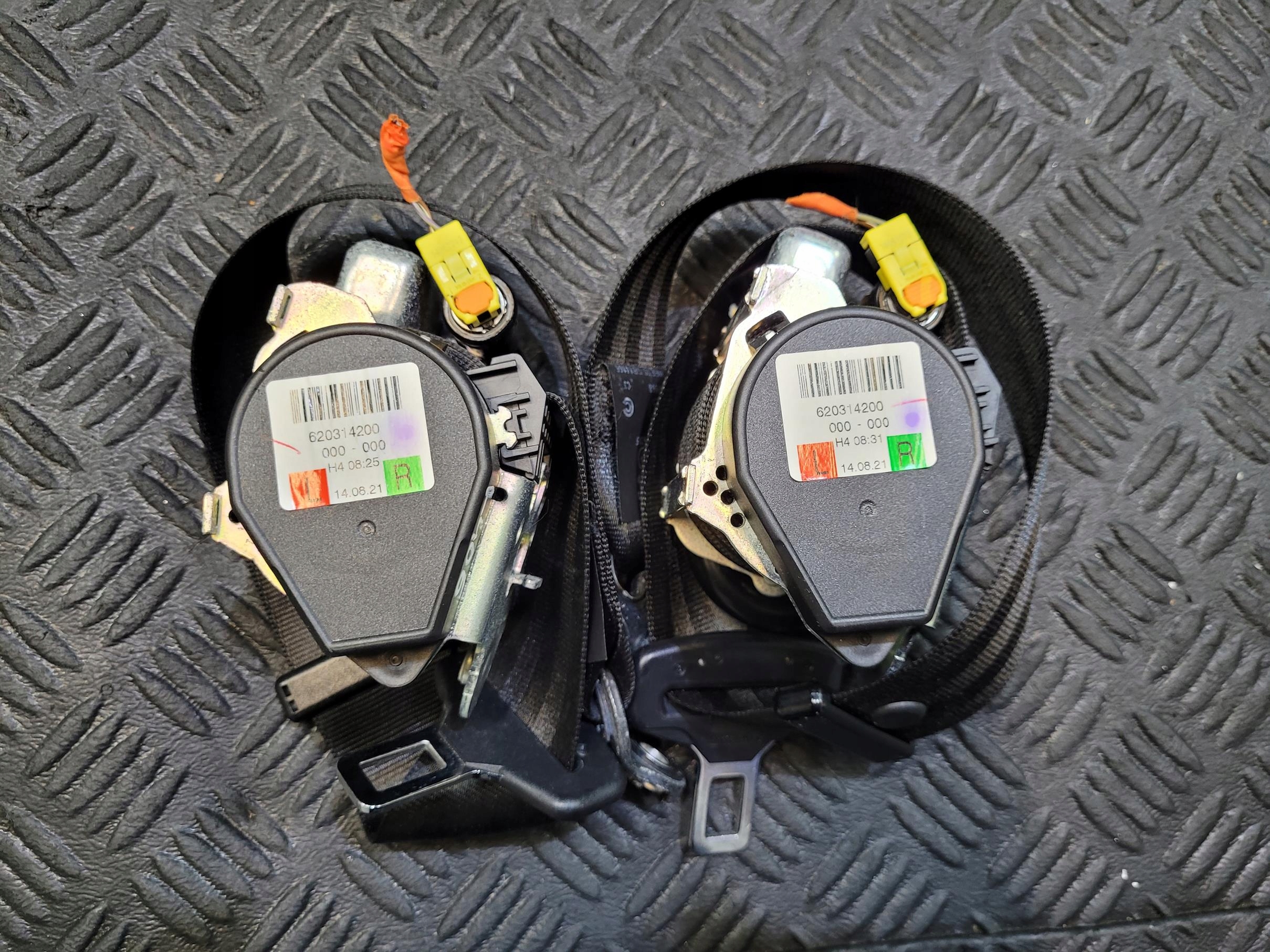 Gurten Sicherheits heck hinten links rechts RANGE ROVER VOGUE L405
