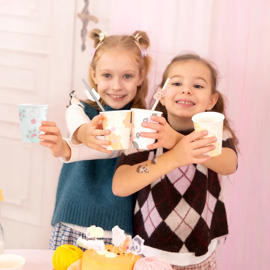 KUBECZKI PAPIEROWE URODZINOWE KOTEK KOTKI KOT URODZINY 6szt Liczba sztuk w zestawie 6 szt.