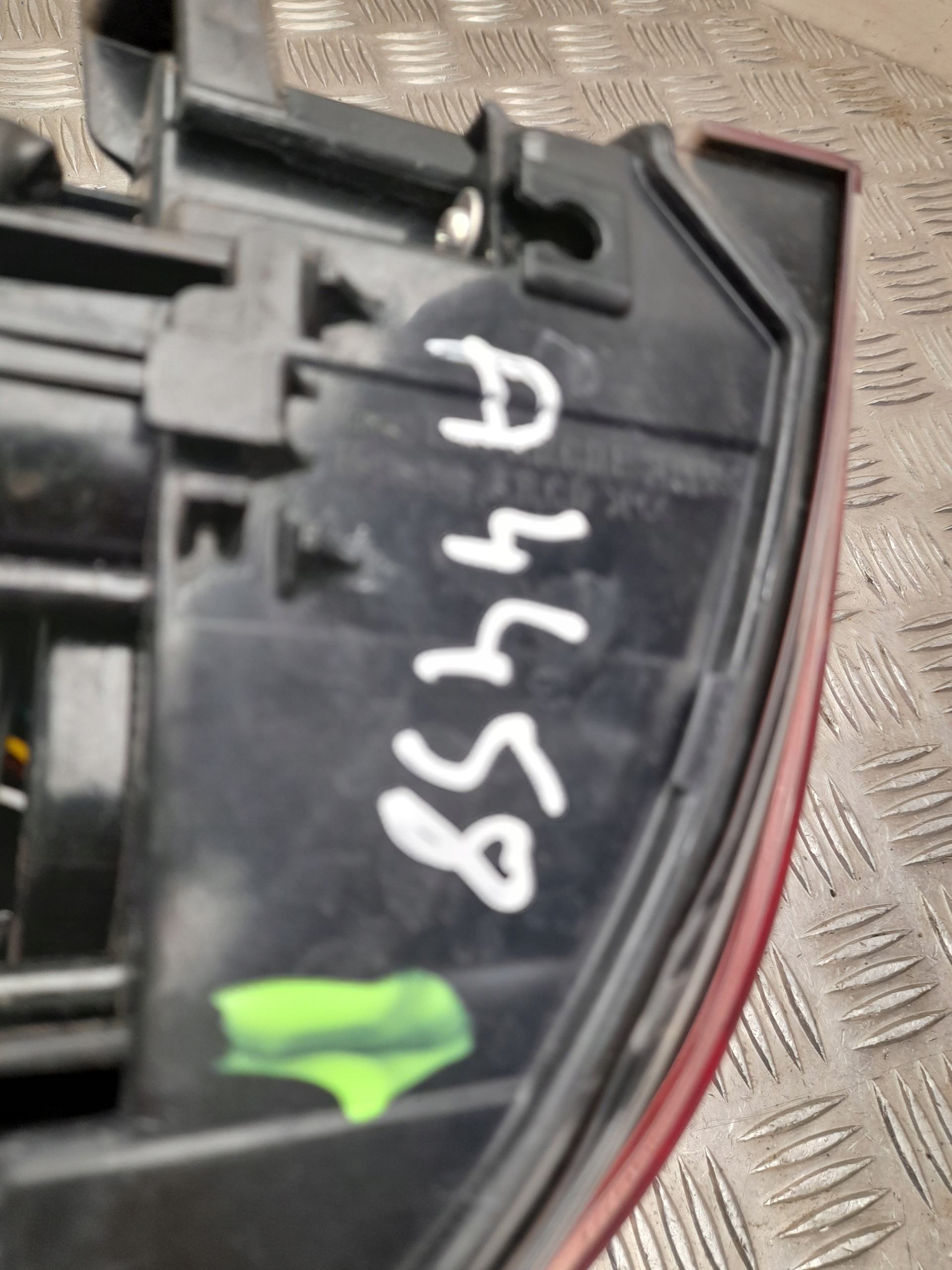 задние фонари lexus CT 2018 с правой koito