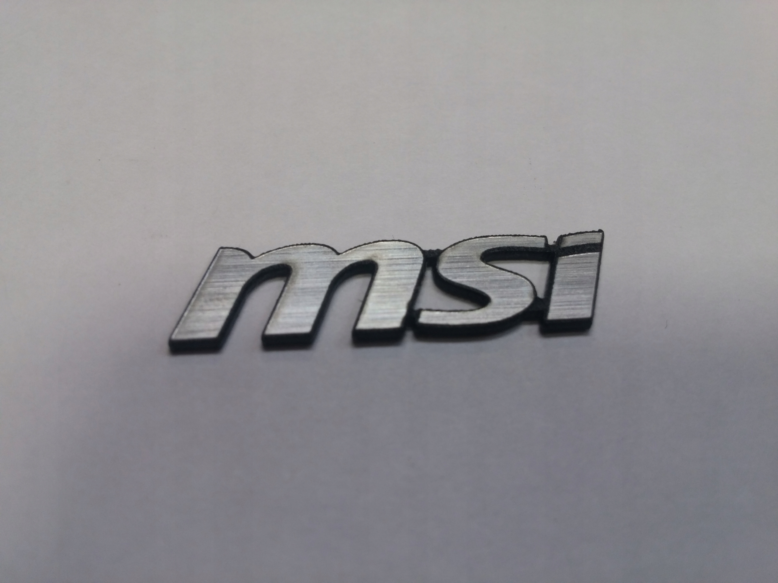 

Msi naklejka emblemat 32 x 9 mm * Srebrna