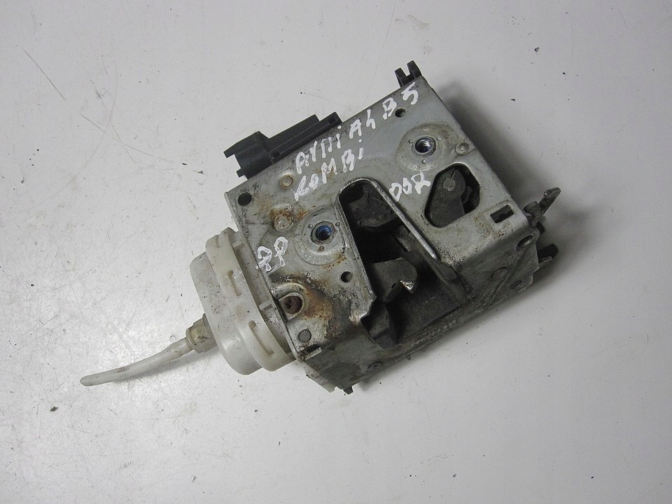 Audi OE 4D1837016D