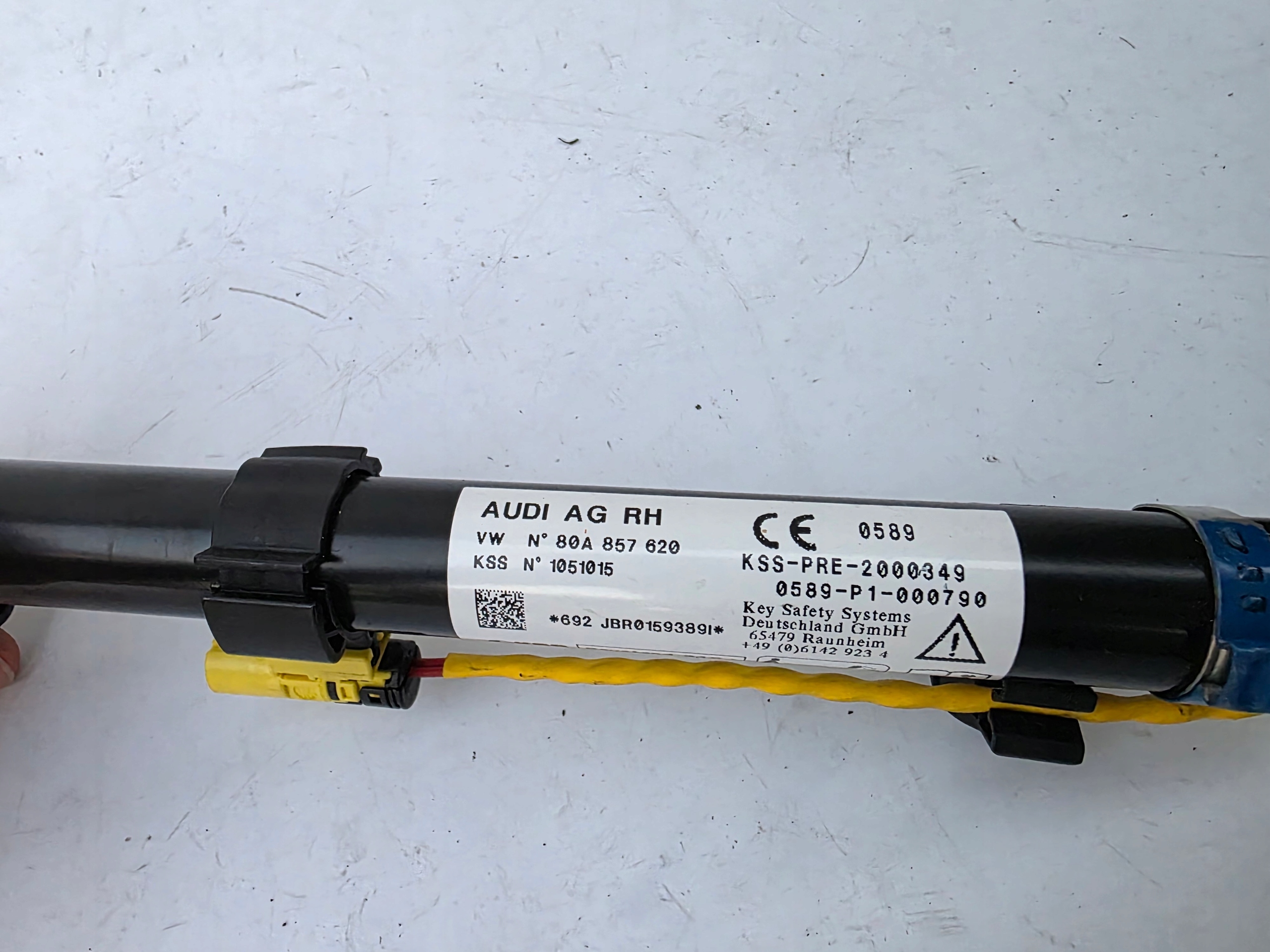 DOCIAG adjuster PIROTECHNICZNY supports safety right front AUDI Q5 80A