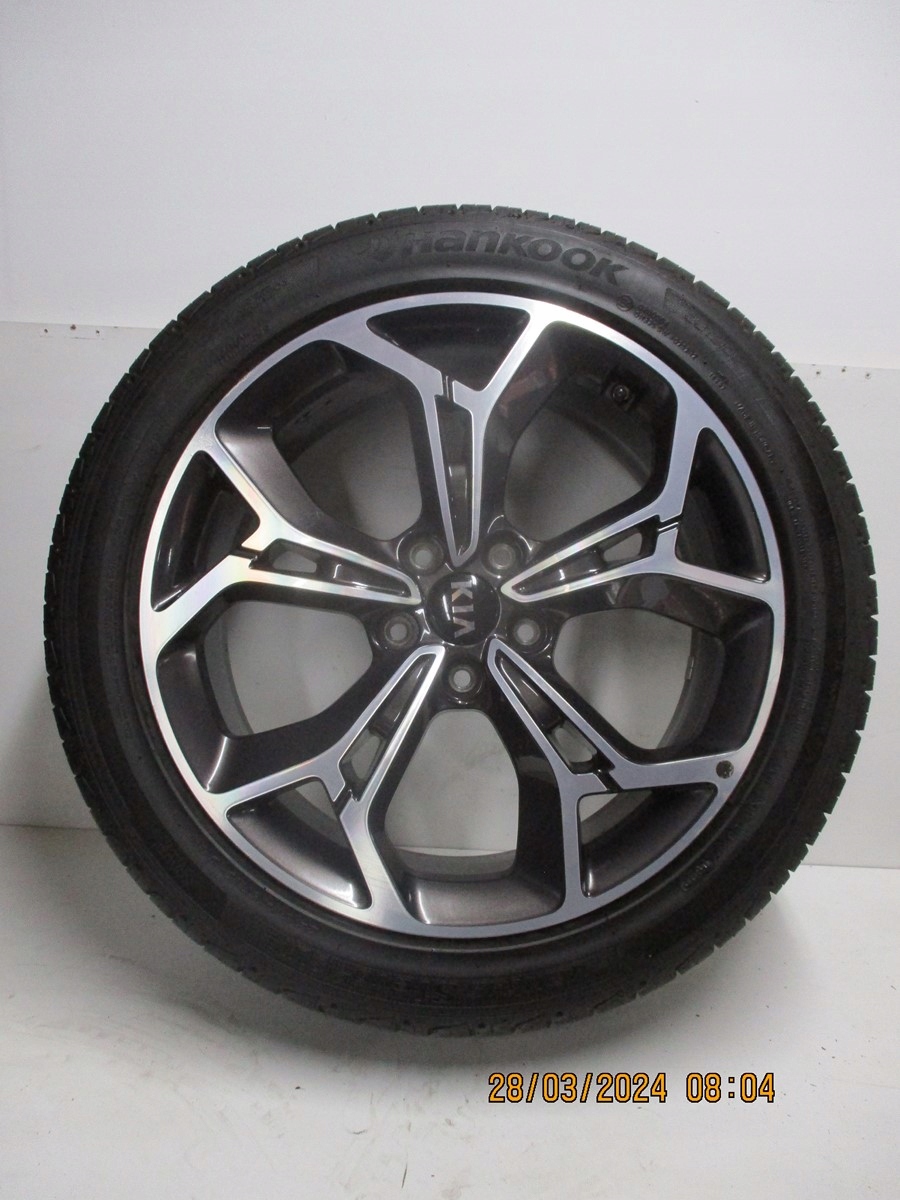 wheels discs tyres Kia Sportage V R19