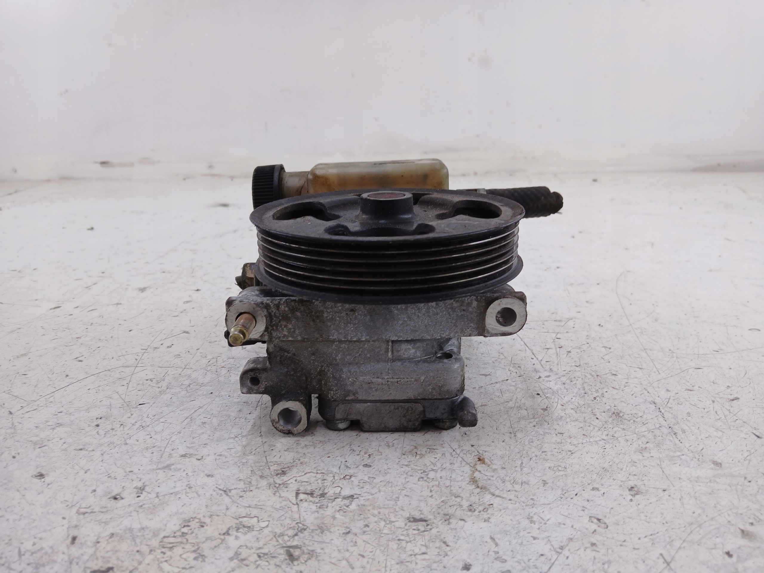 MAZDA 6 GG 2.0 servo pump