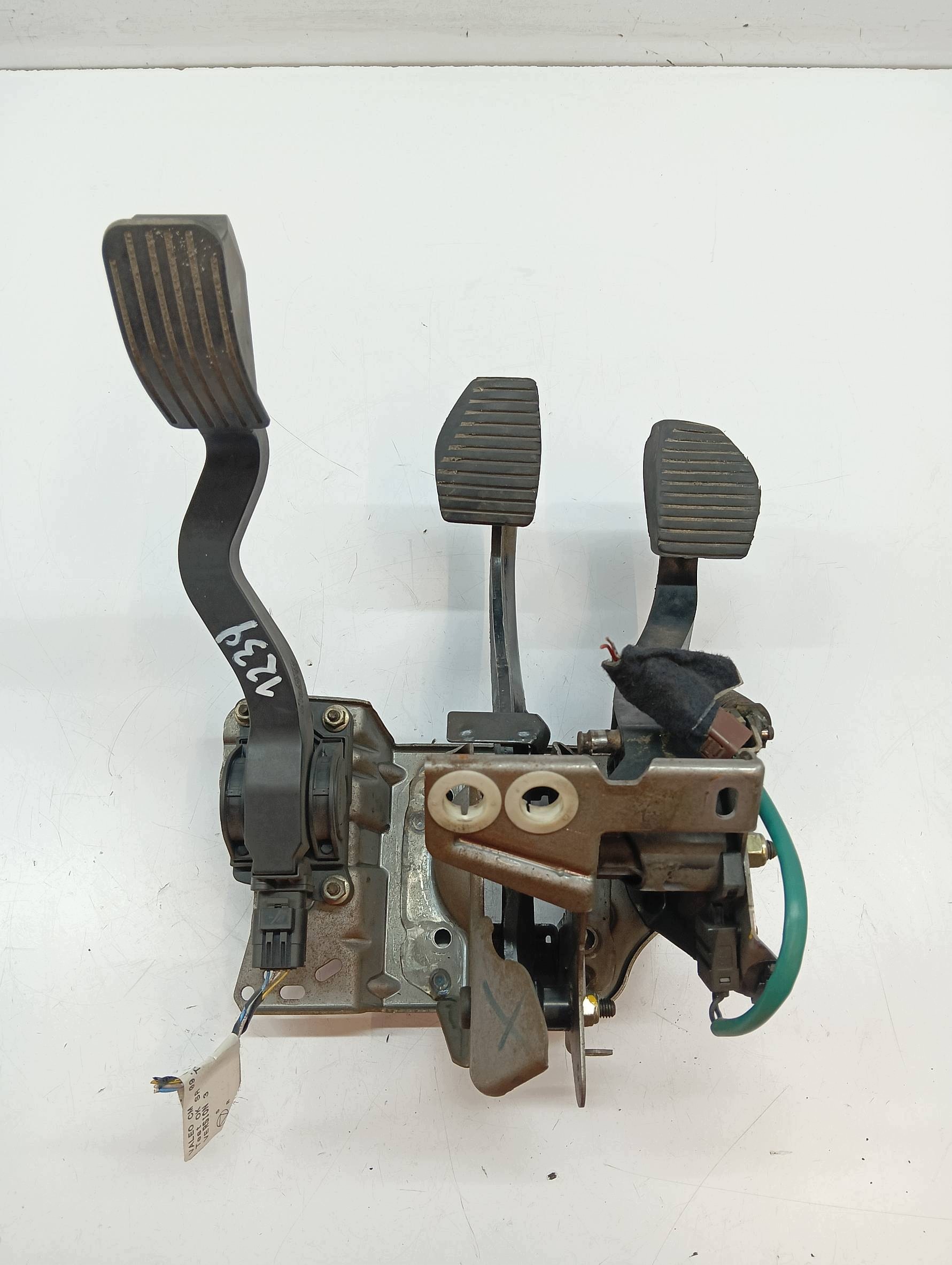 PEDAL freno CENA ZA KOMPLET Citroen C3 e (2002-2009)