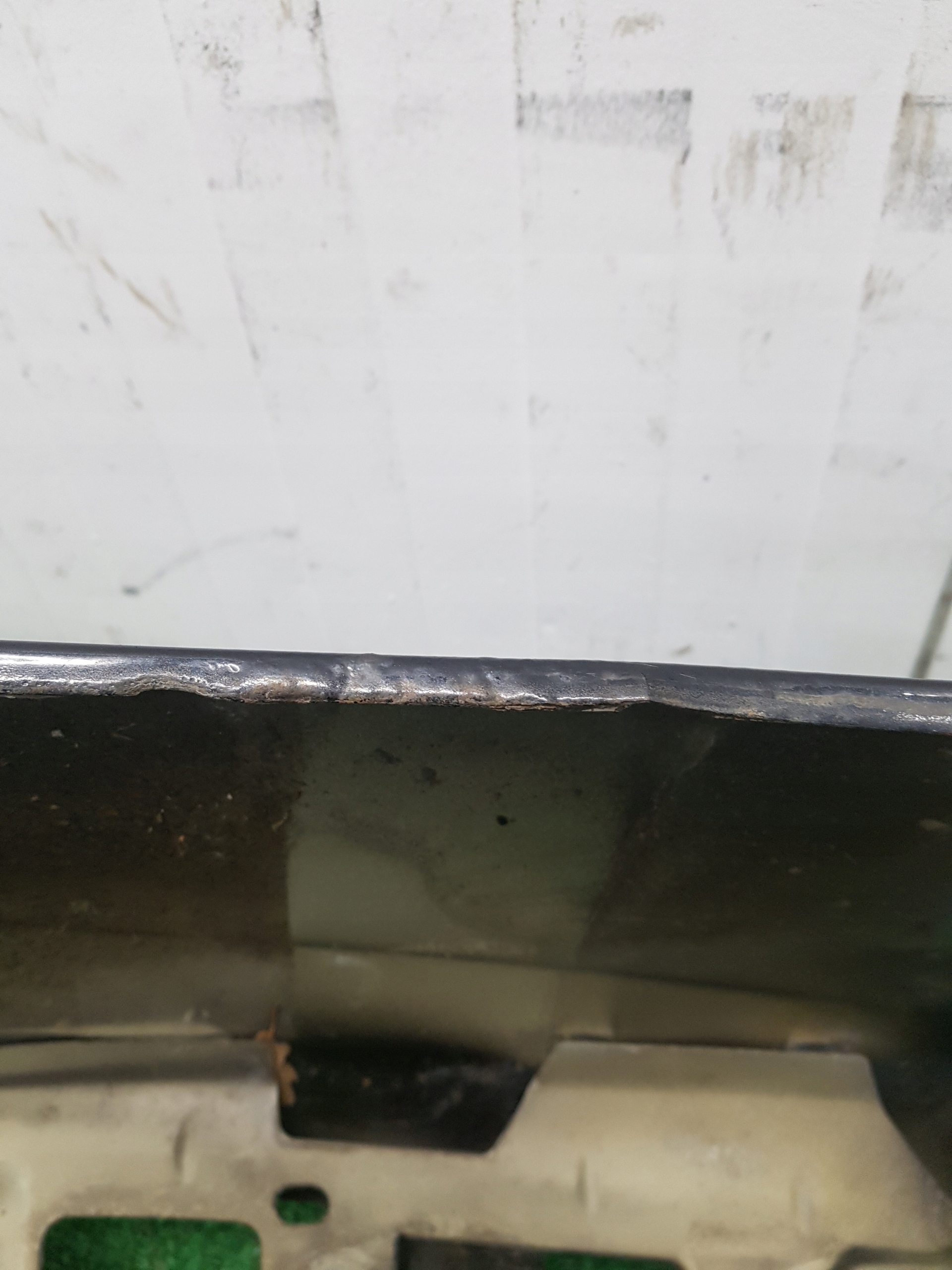 fender right front VOLKSWAGEN GOLF 5 plus 5M0821216