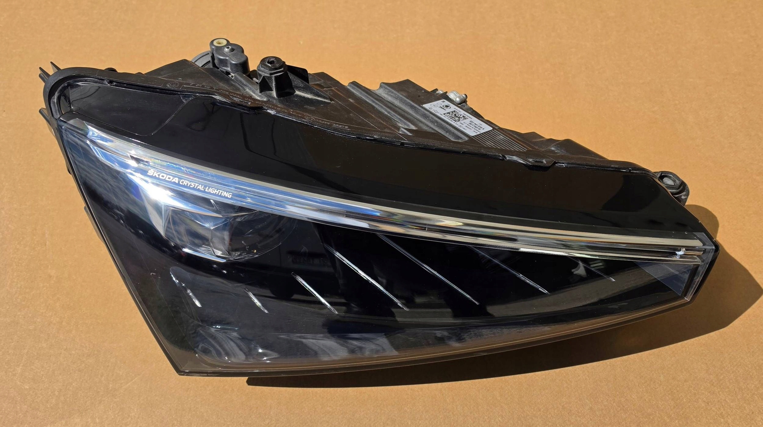Skoda Scala 657 before lift 2019-2024 light right full led crystal