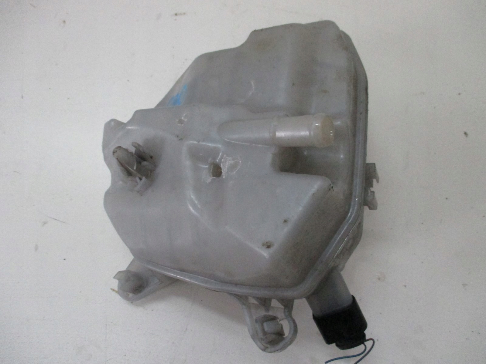 SCHEIBENWASCHBEHÄLTER VW POLO ARONA A1 2Q0121407B