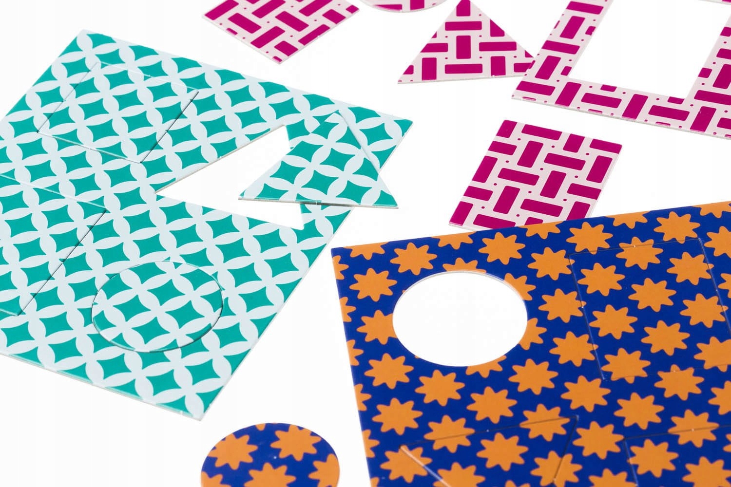 GRA DOPASOWUJĘ WZORY UKŁADANKA EDUKACYJNA Kod producenta 30254